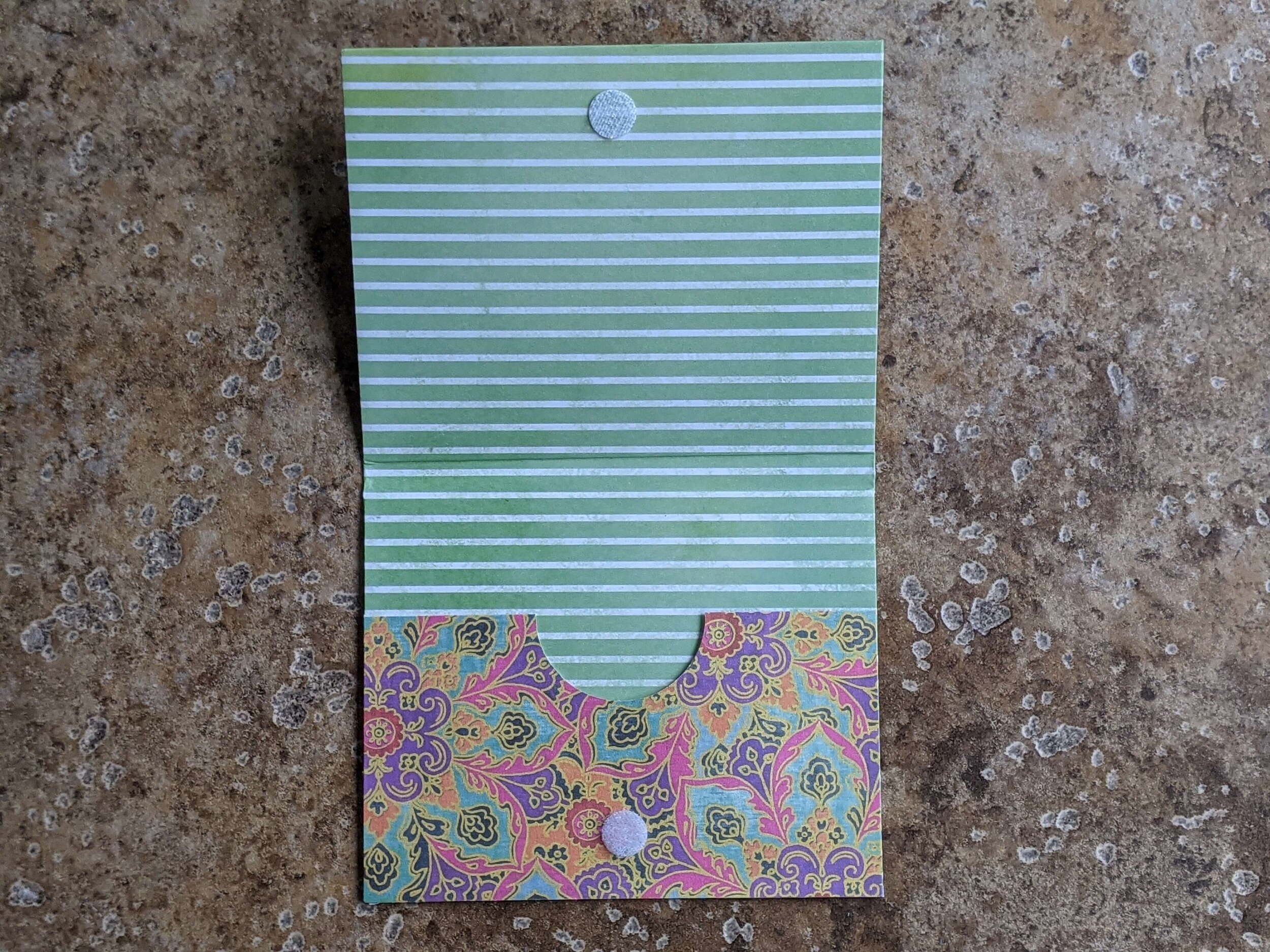 Covid+Vaccine+Card+Case+-+GreenStripeFeltFlower-In.jpg
