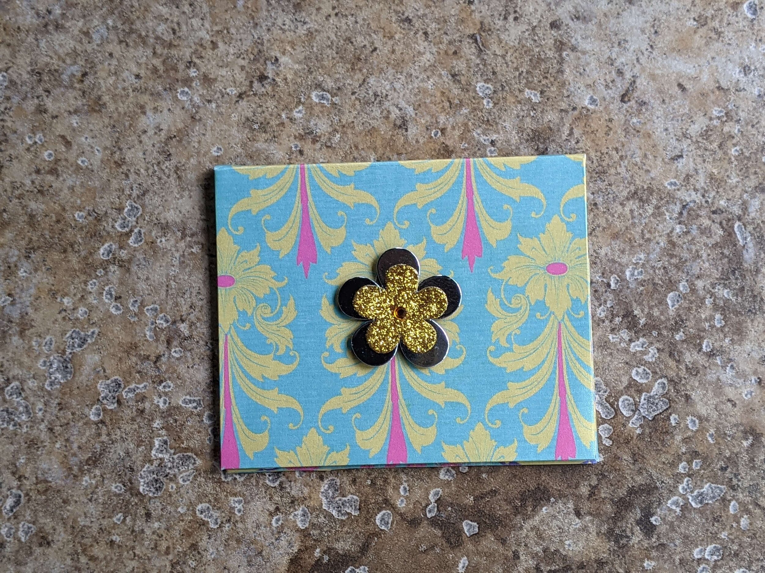 Covid+Vaccine+Card+Case+-+YellowGlitteryFlower-Out.jpg