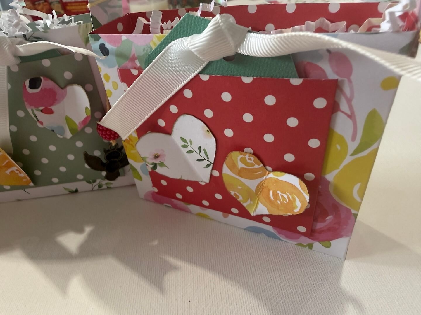 DIY_Mini_Gift_bags-4.JPG
