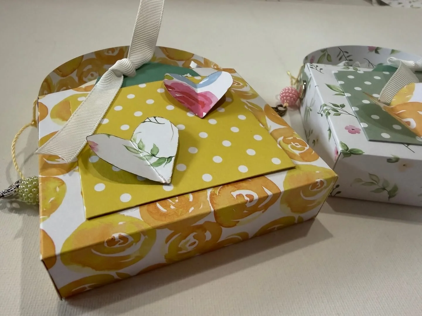 DIY_Mini_Gift_bags-7.JPG
