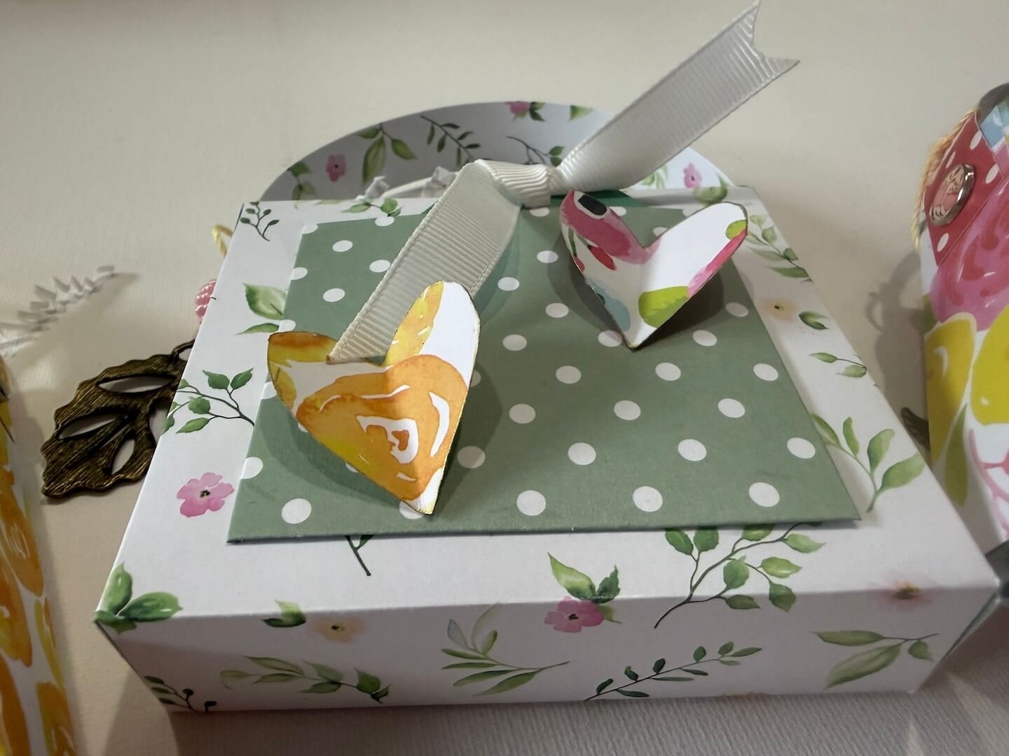 DIY_Mini_Gift_bags-8.JPG