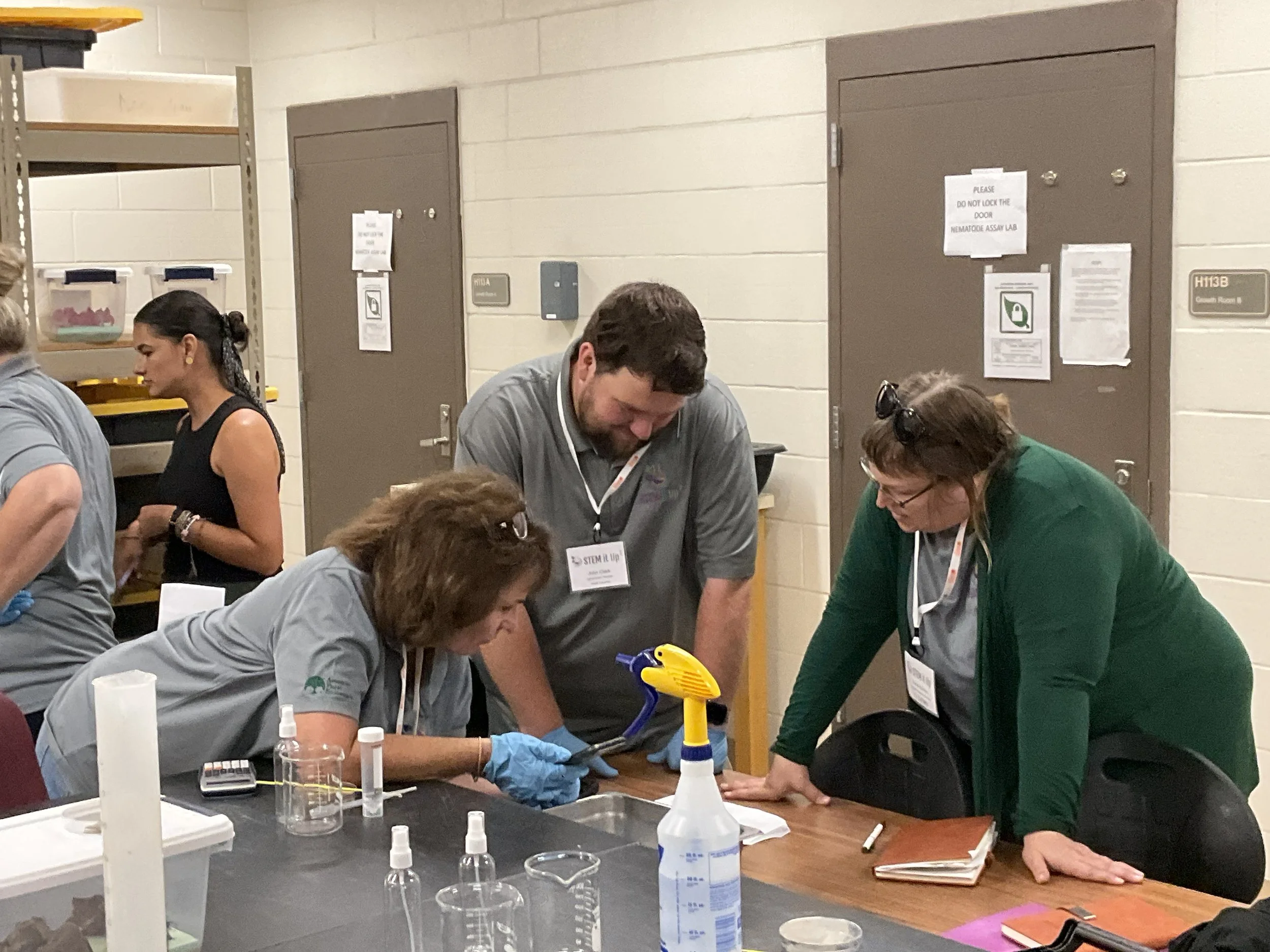 Picture 4_ Dr Faust Lab.JPG