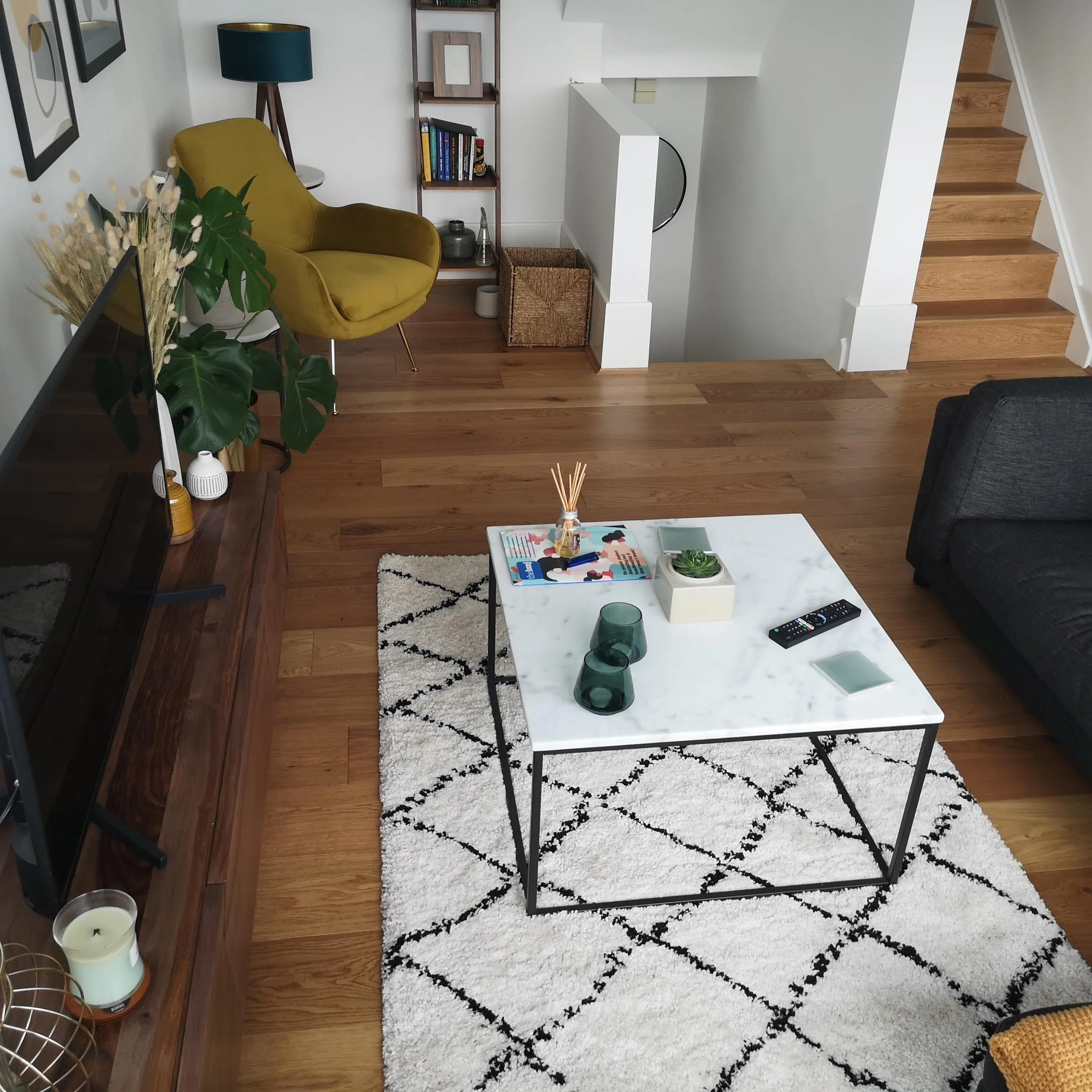 Engineered oak flooring installed by dw services llp in a modern living room in London with natural matte finish