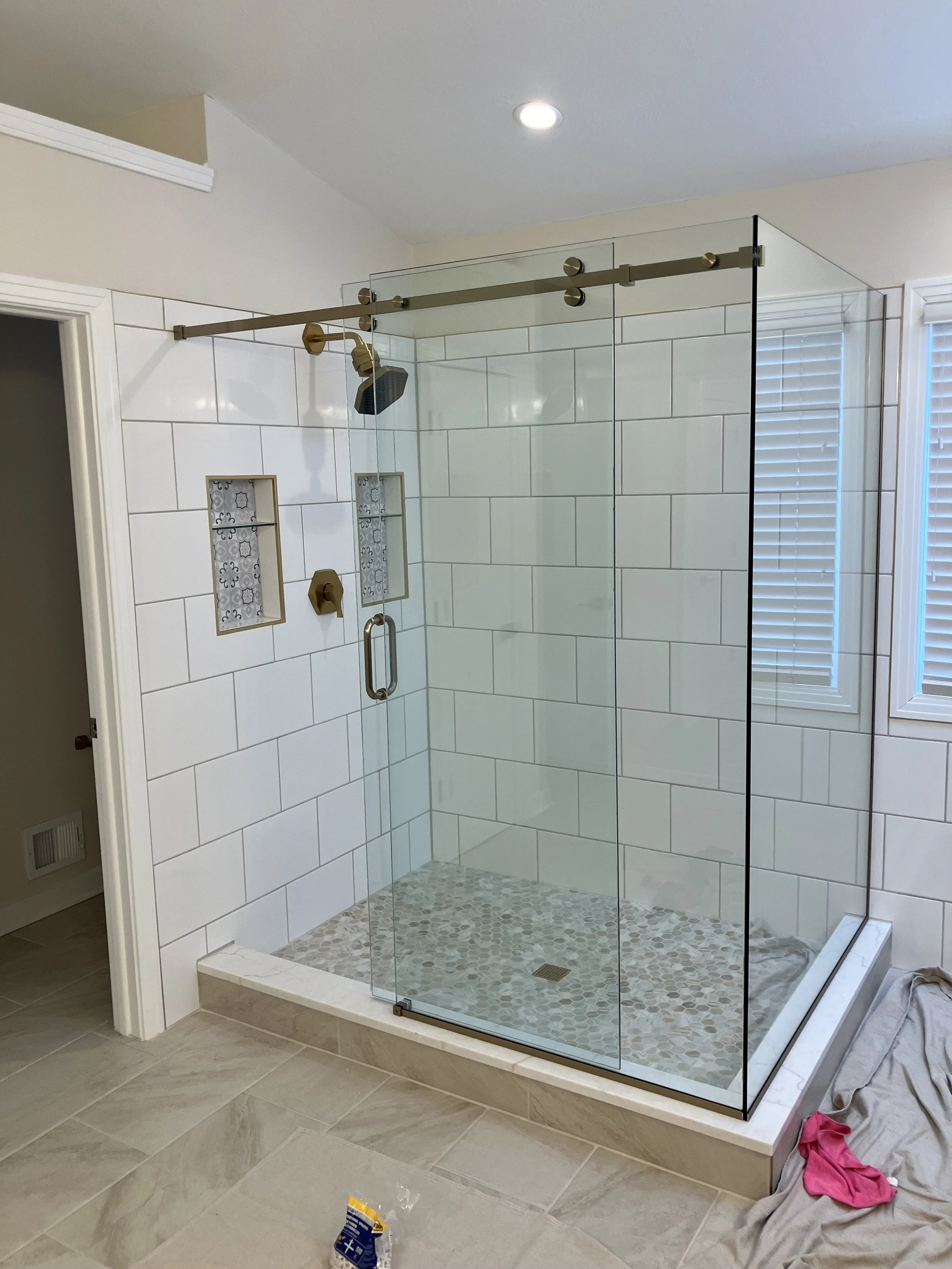 Cully Glass Pittsburgh, PA Shower Enclosure
