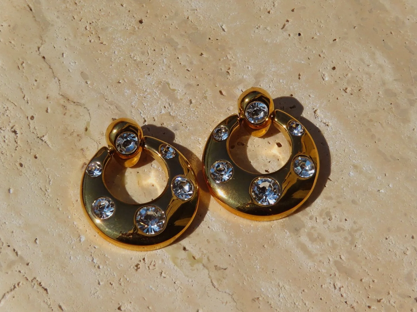 Currently obsessed with your Liora earrings! Light weight, elegant and the perfect earrings to dress up your outfit!