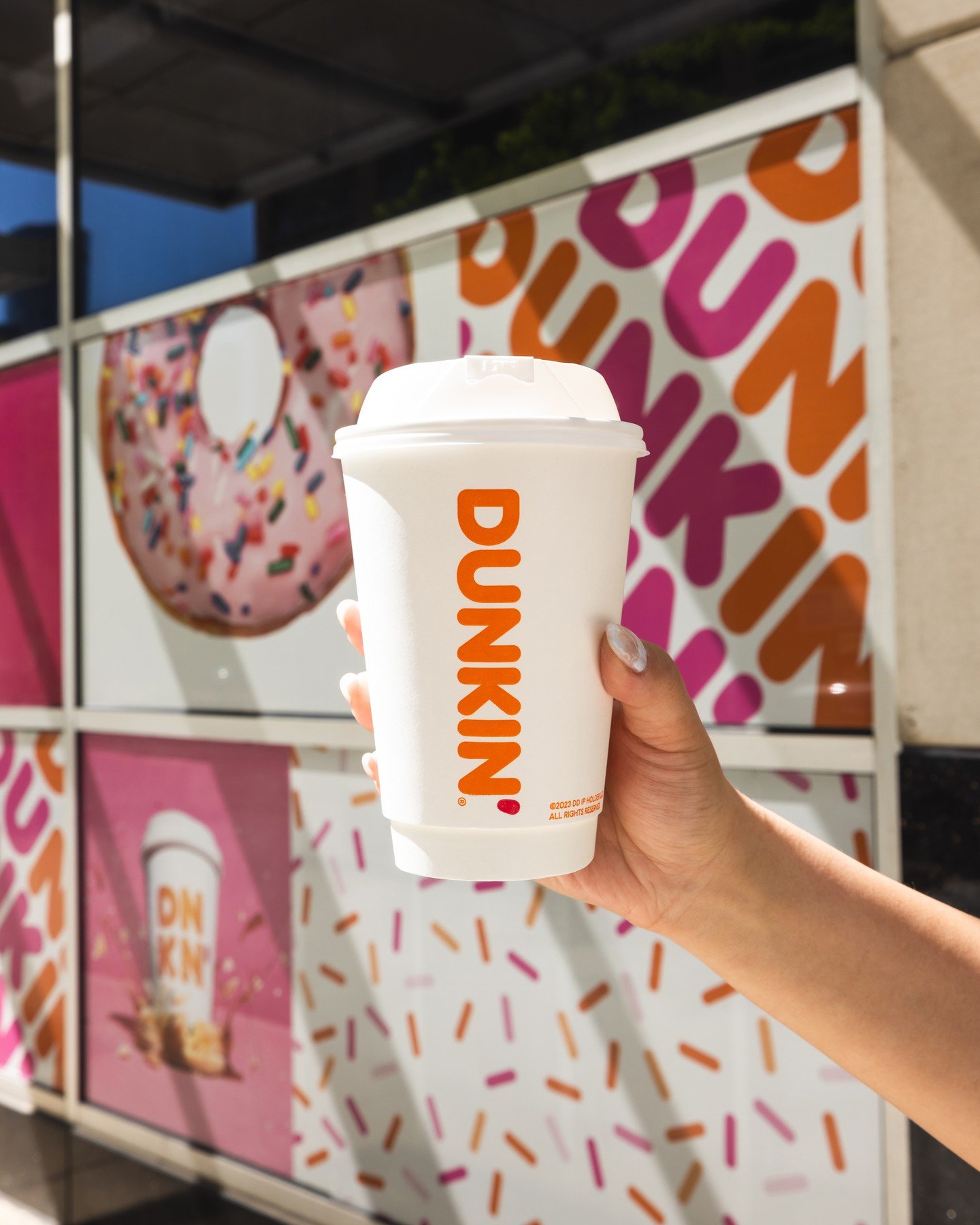 Sip, smile, and repeat! @dunkin awaits you at 1043 Woodward Avenue ☕️

#DunkinDonuts #DowntownDetroit