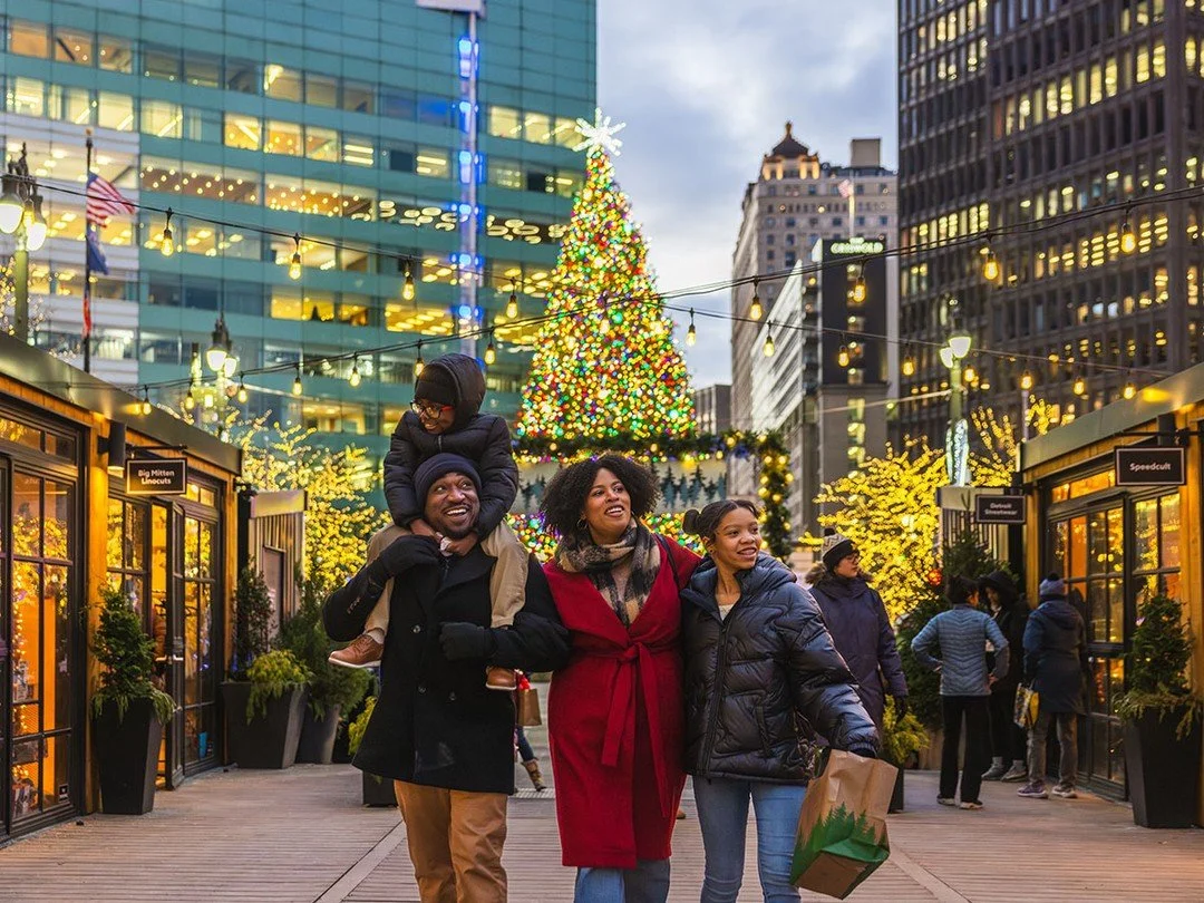 It’s officially the holiday market season in Downtown Detroit! 🎅
The Downtown Detroit Markets and Cadillac Lodge return November 12 to January 4—your destination for gift-worthy finds, local favorites and festive fun.
Shop limited-time