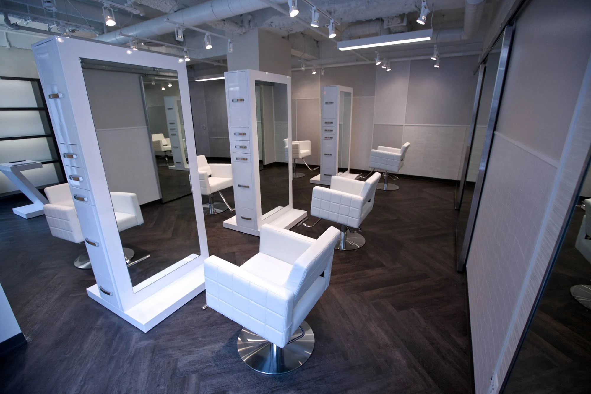 Salon Detroit