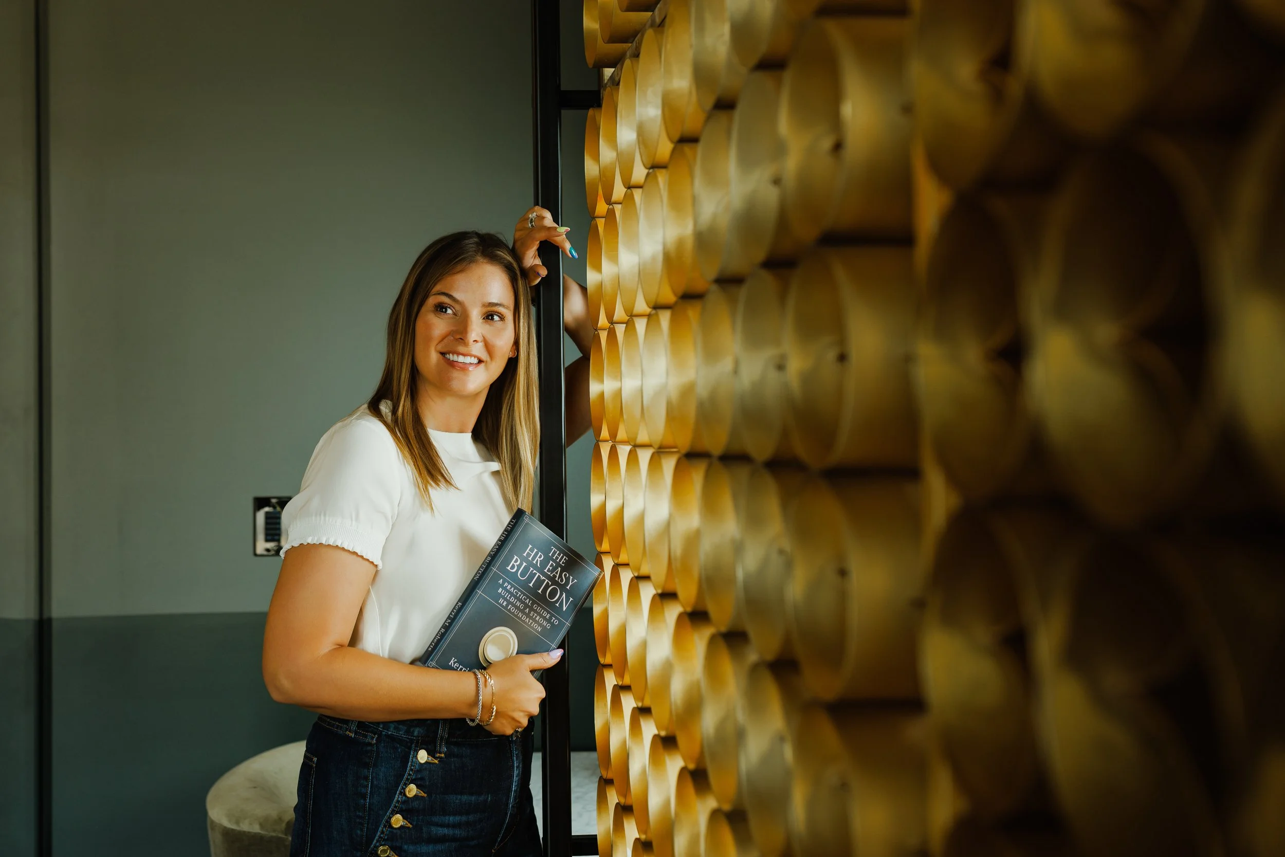 The HR Easy Button: A Practical Guide to Building a Strong HR Foundation, Paperback