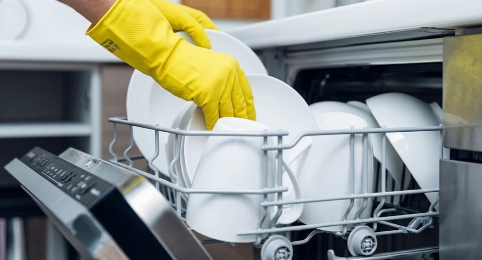 Cleaning Tips #059 – How to Clean a Stinky Dishwasher