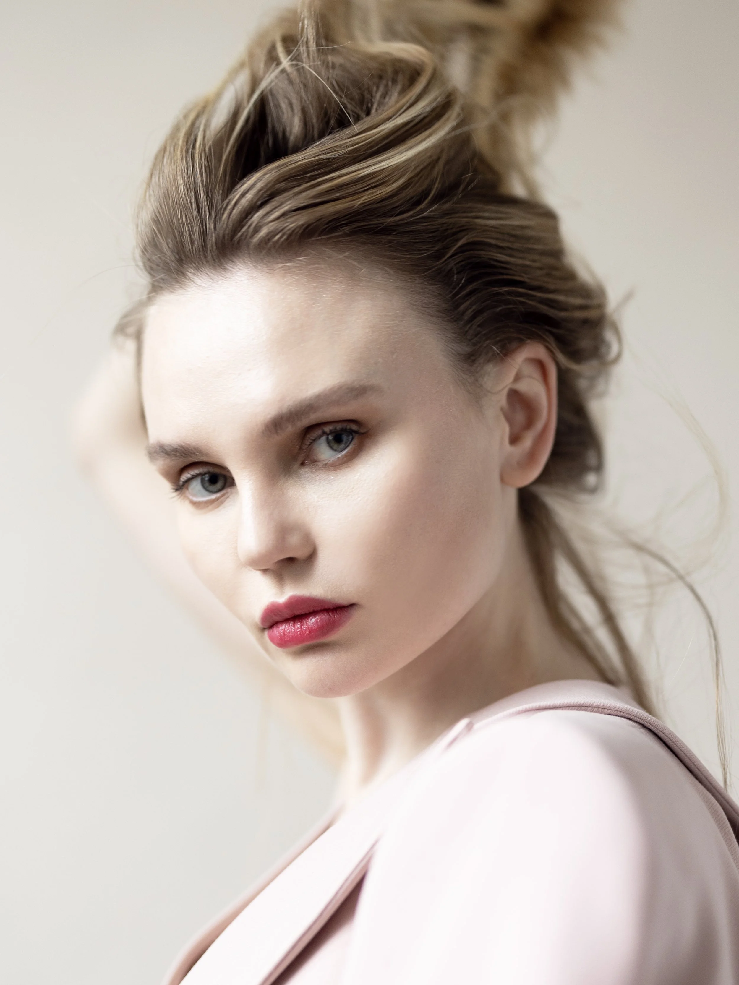 Elene copy.jpg