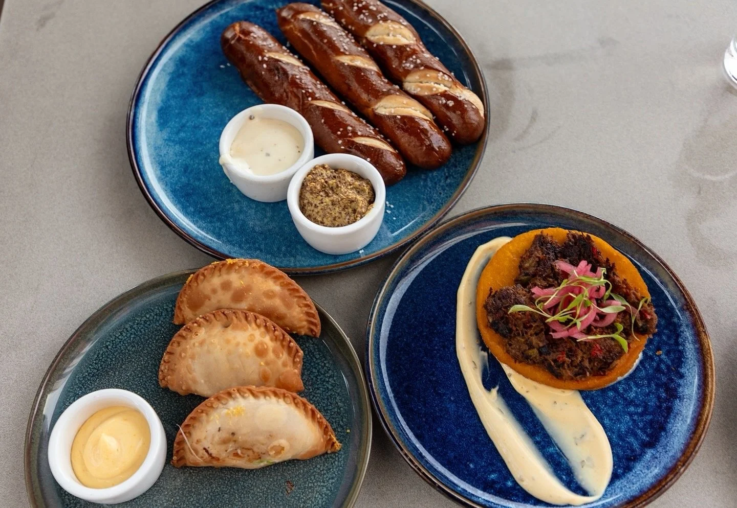 Clock out. Drift in. 🍸

Happy Hour @driftlajolla | Every Monday to Friday | 2&ndash;5 PM