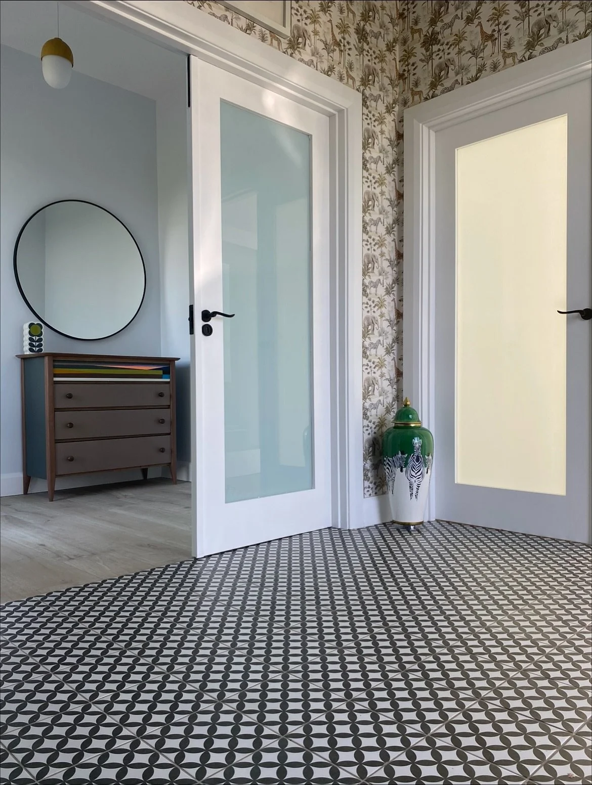 REVIEW 💫 Scroll Across

What a gorgeous review from the most beautiful home🏡

Thank you for choosing my pieces for your amazing new home💕