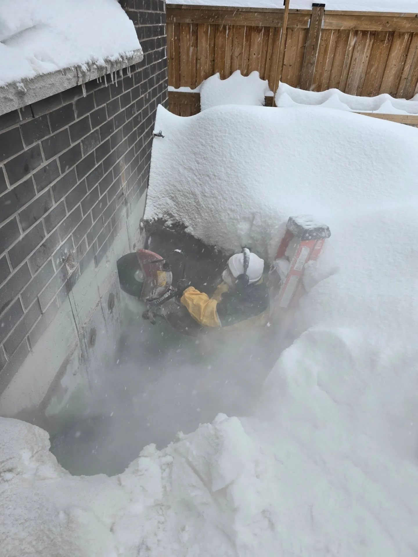 Big shout out to my dad who has been helping me pull off this basement renovation. He has poured everything into this job and I wouldn't be anywhere near where we are without his constant support and hardwork. Thanks @visser_ron 🙏💪💪 love you dad!