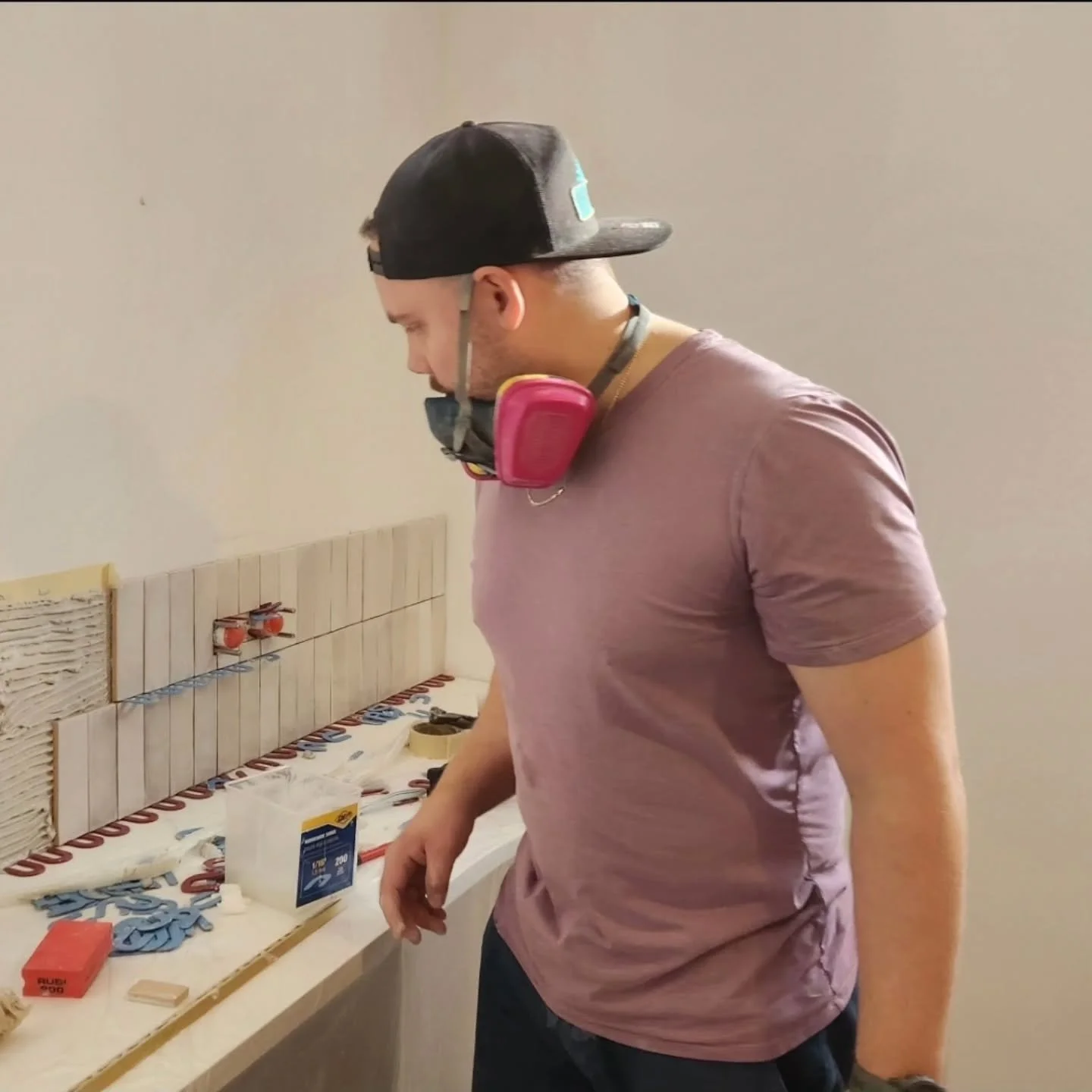 Action shots 😎💪 backsplashing