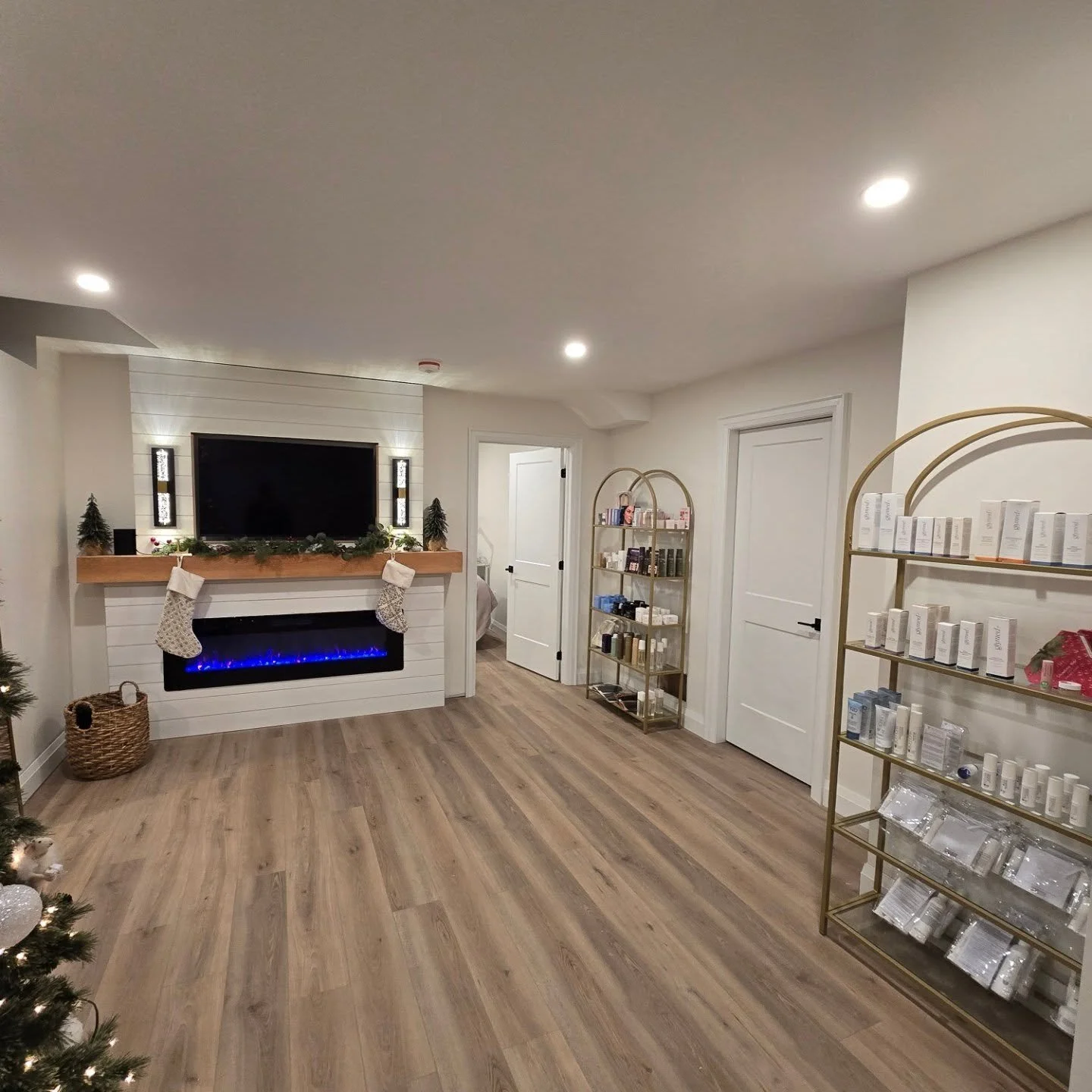 Space is coming together for @meganforrestesthetics in her new private studio. Finishing touches and a bathroom still to come. Check out Megan and her incredible esthetics skills and service/product offerings in Barrie West - #ardaghbluffs 
New side 