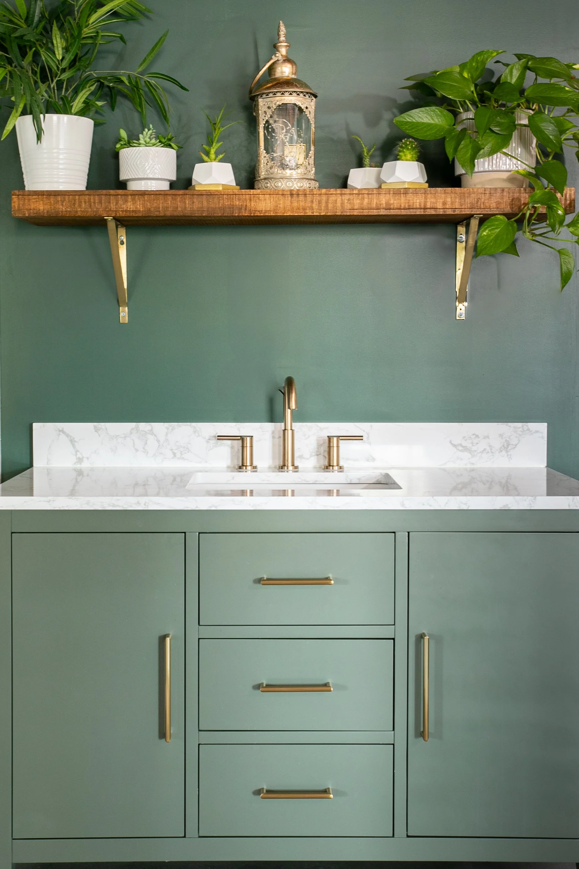 W&B Bath Lobby Close Up.jpg