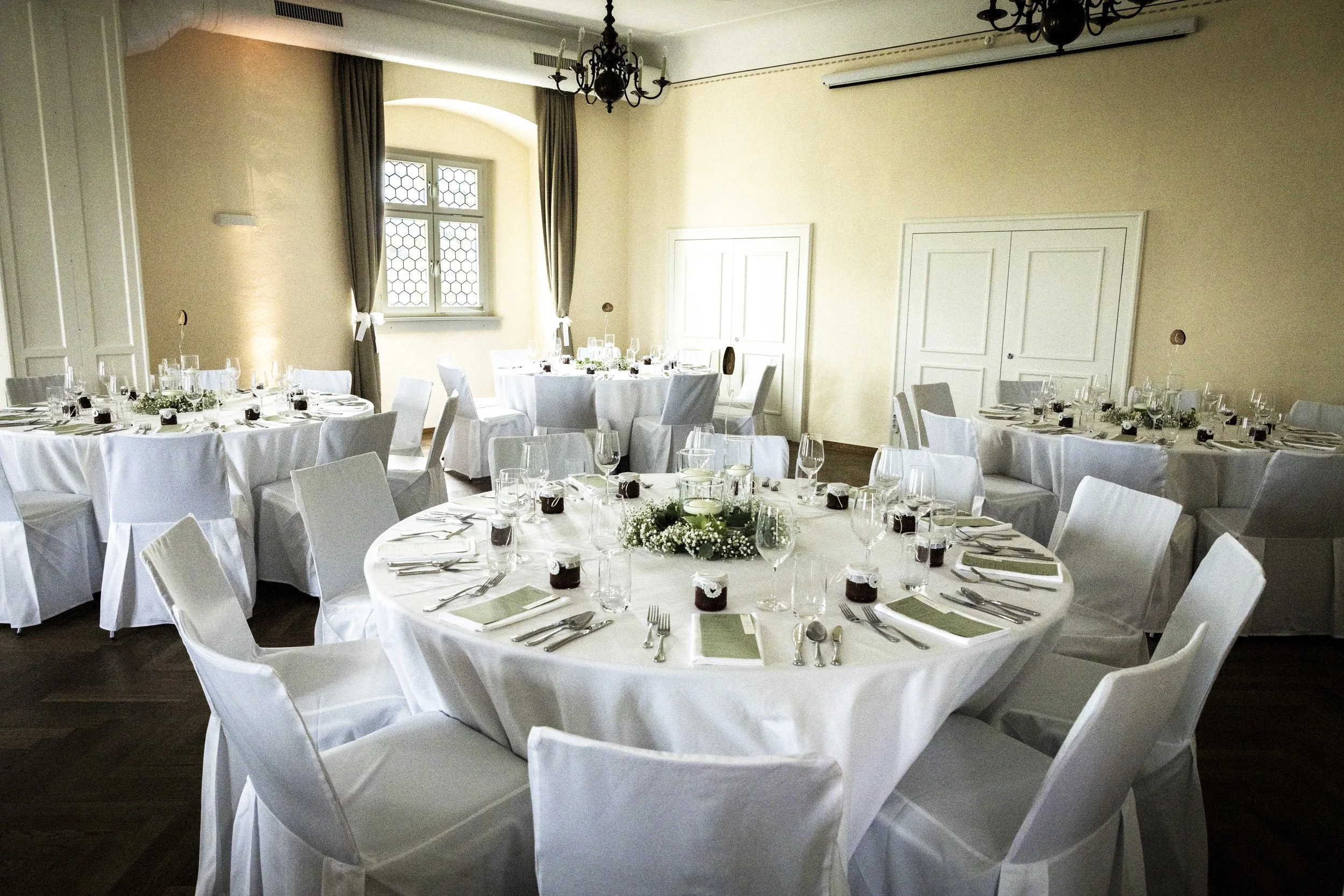 25-weddmarpet-047.JPG