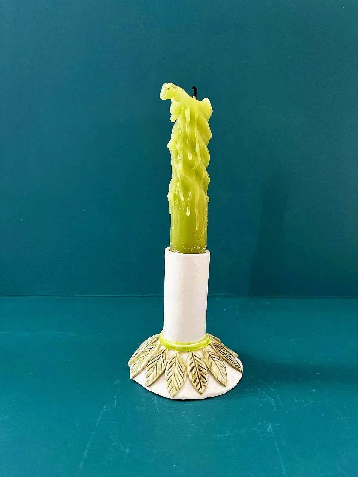 SYMMETRICAL+LEAVES+CANDEL.jpg