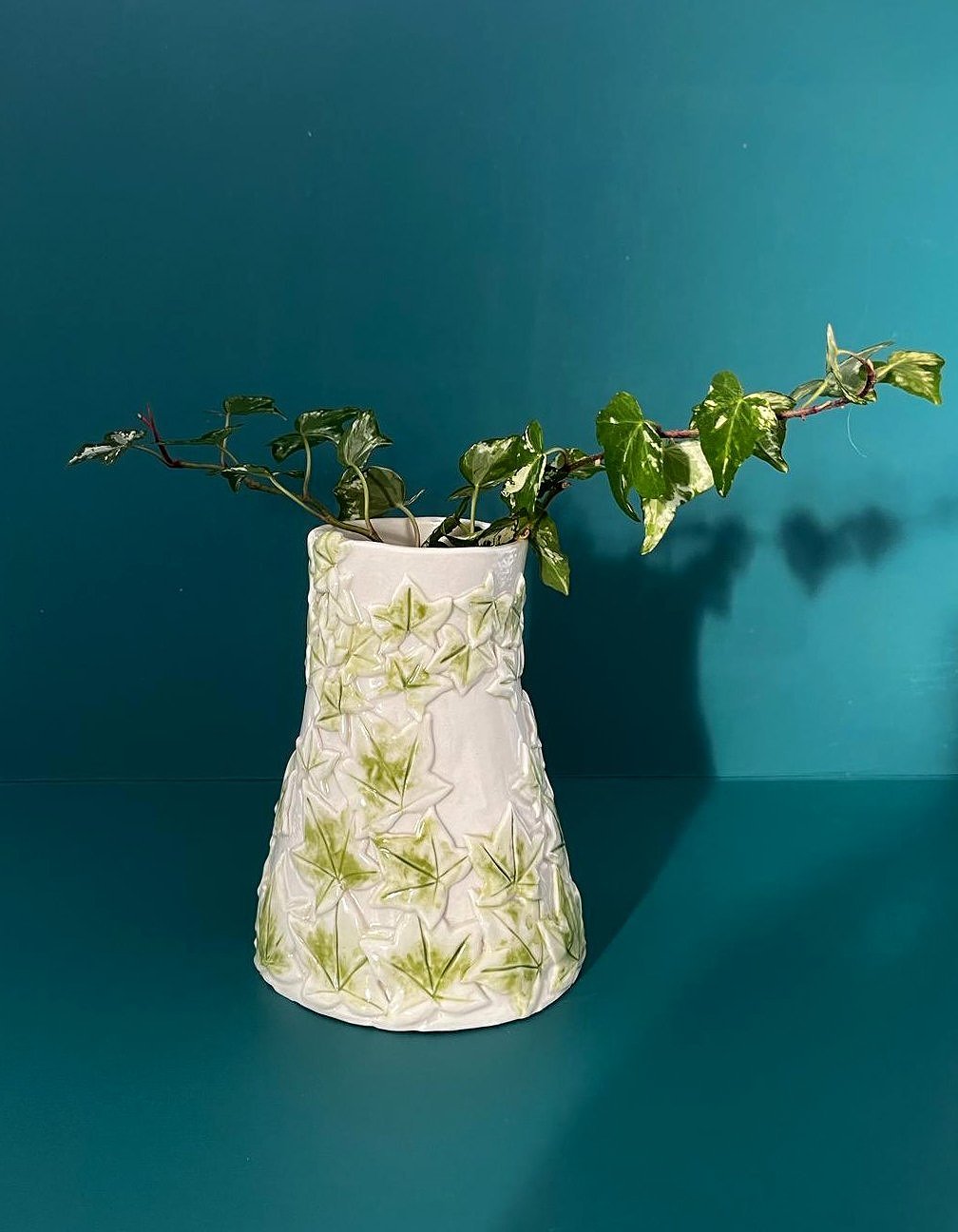 VASE+SHADOW.jpg