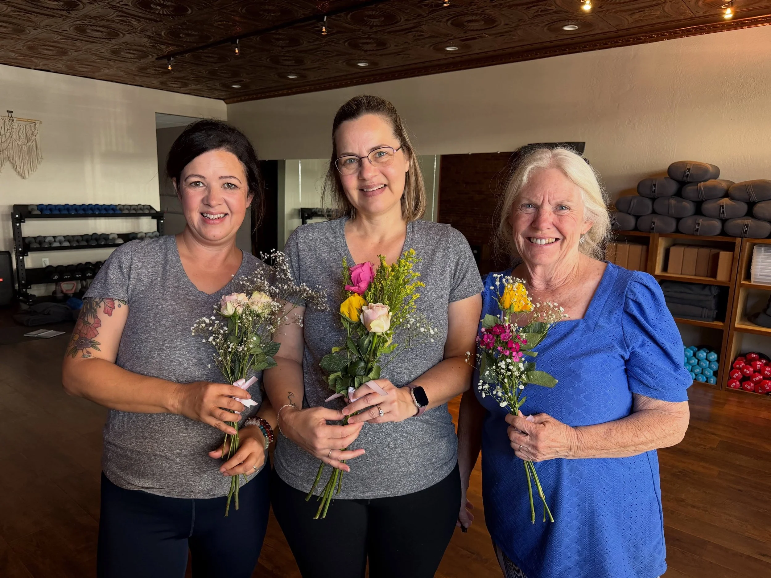 Sunday Reset with these beautiful mamas. 😍 Thank you to sweet Macy for the flowers! 💐 Happy Mother&rsquo;s Day! 💕
