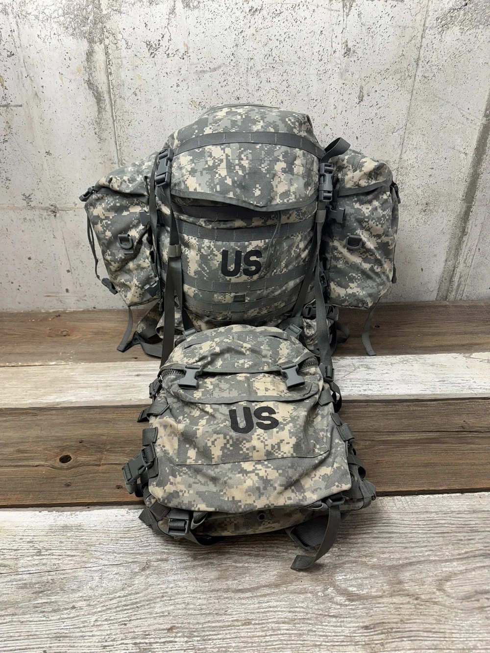 SDS MOLLE Ⅱ LARGE RUCKSACK セット UCP USGI MOLLE II UCP Large Rucksack Complete w/ Sustainment