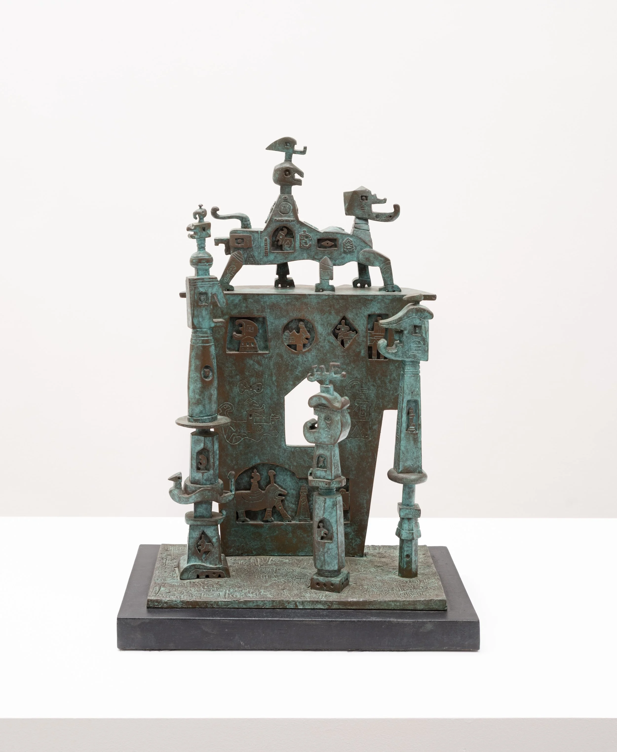 The Gate, 1987    
bronze
15 x 10 x 6 inches;  38.1 x 25.4 x 15.2 centimeters
LSFA# 16575