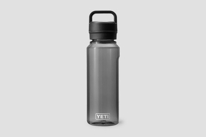 YETI fitness plastic water bottle