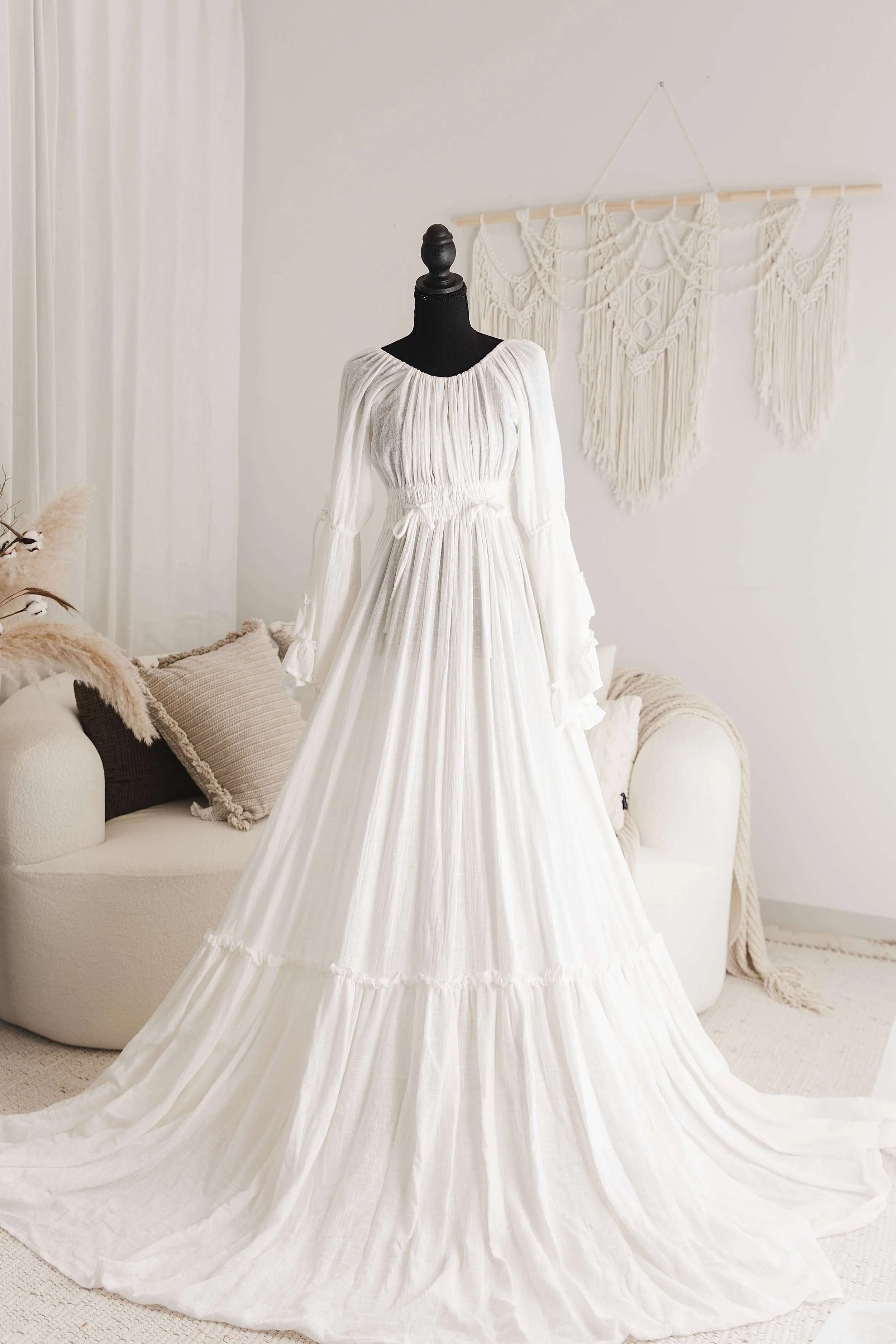 allen-tx-newborn-photographer-client-closet-dress-01.jpg
