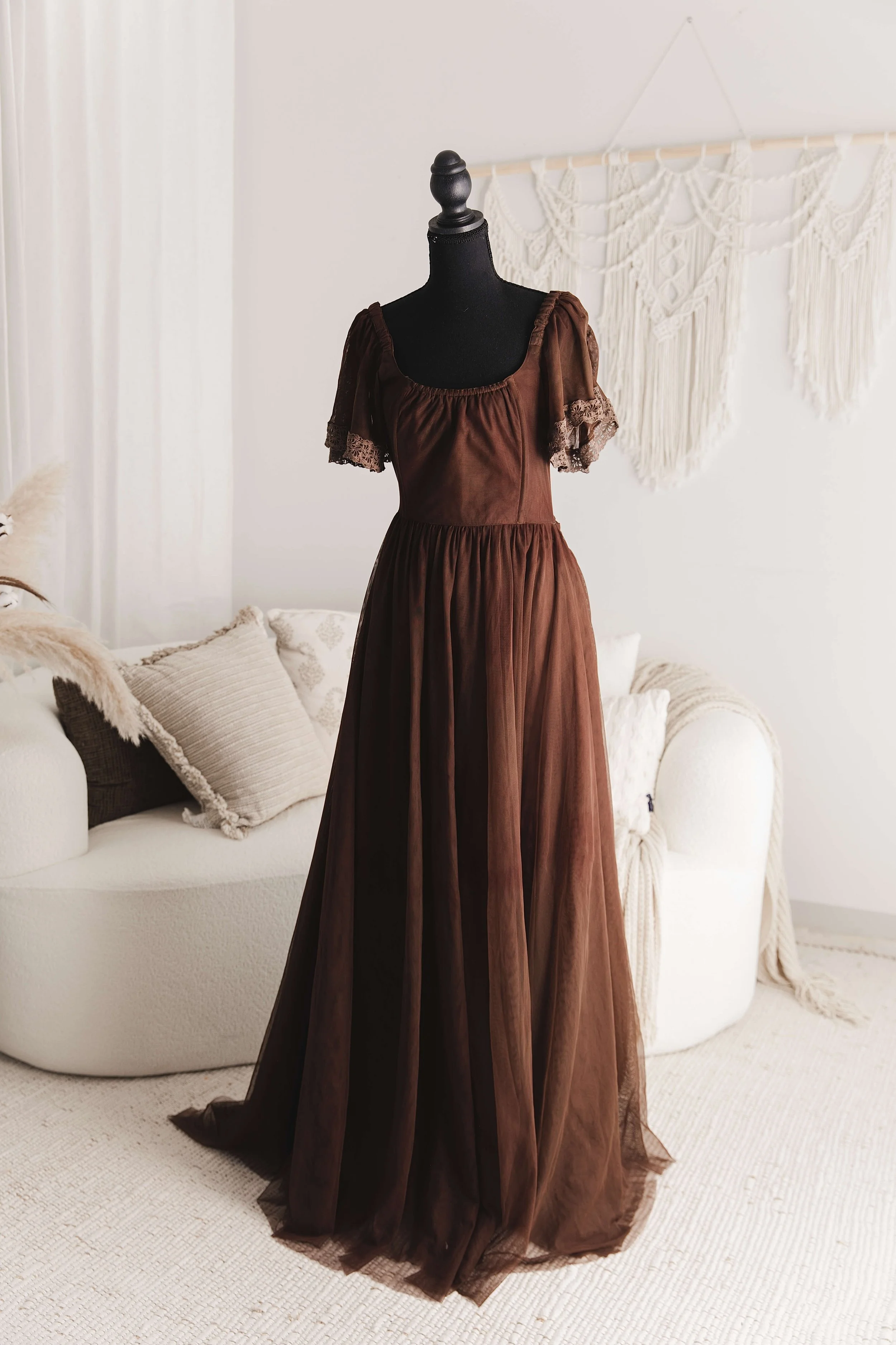 frisco-tx-newborn-photography-client-closet-dress-02.jpg