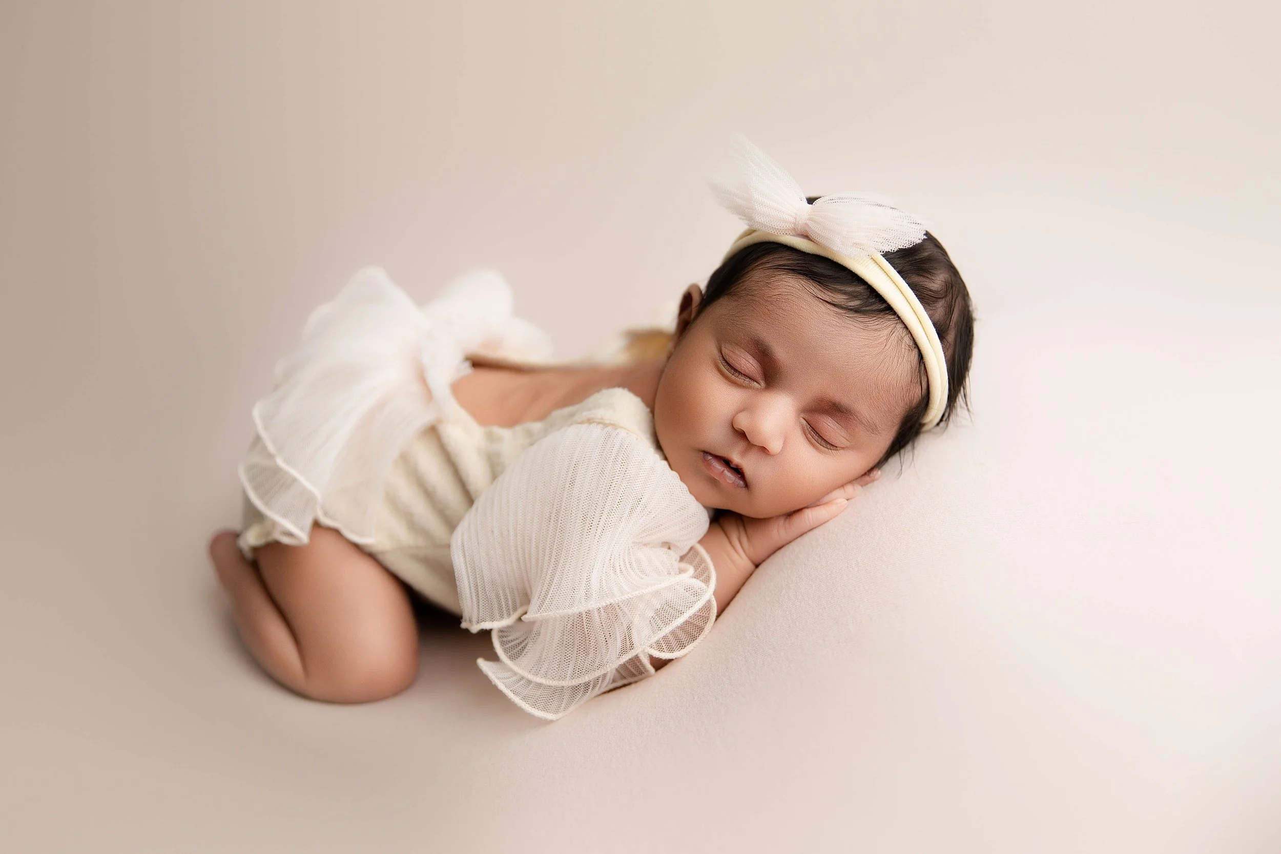 Lamas-Littles-Newborn-Cake-Smash-Photography-Allen-TX.jpg