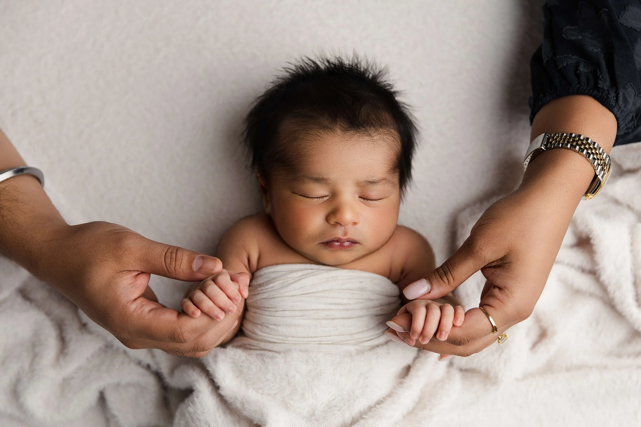 Grandparents With Newborn Baby Photography Dfw at Lama's Littles Photography