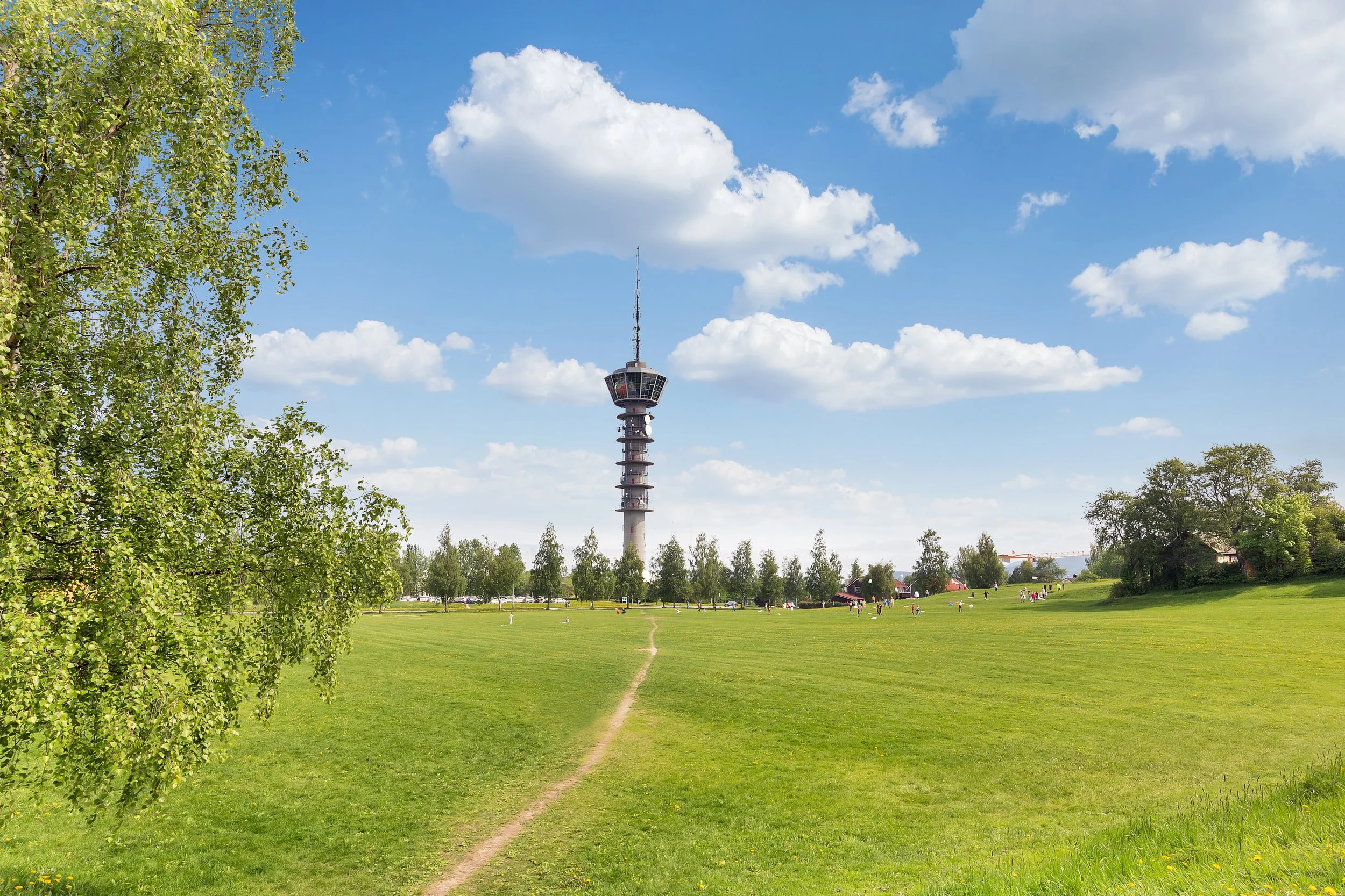 Tyholttårnet.jpg