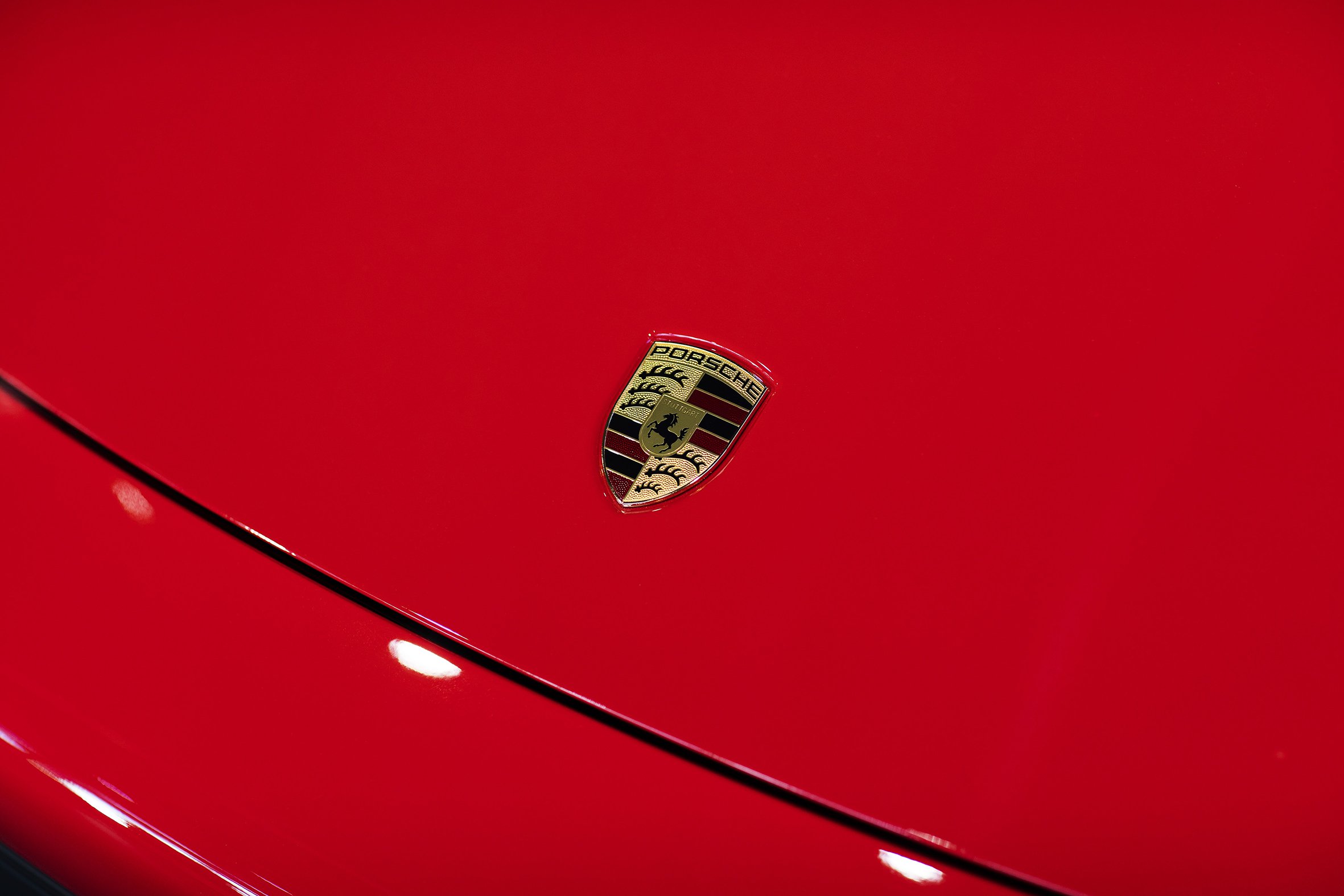 05_Porsche Center_1.jpg
