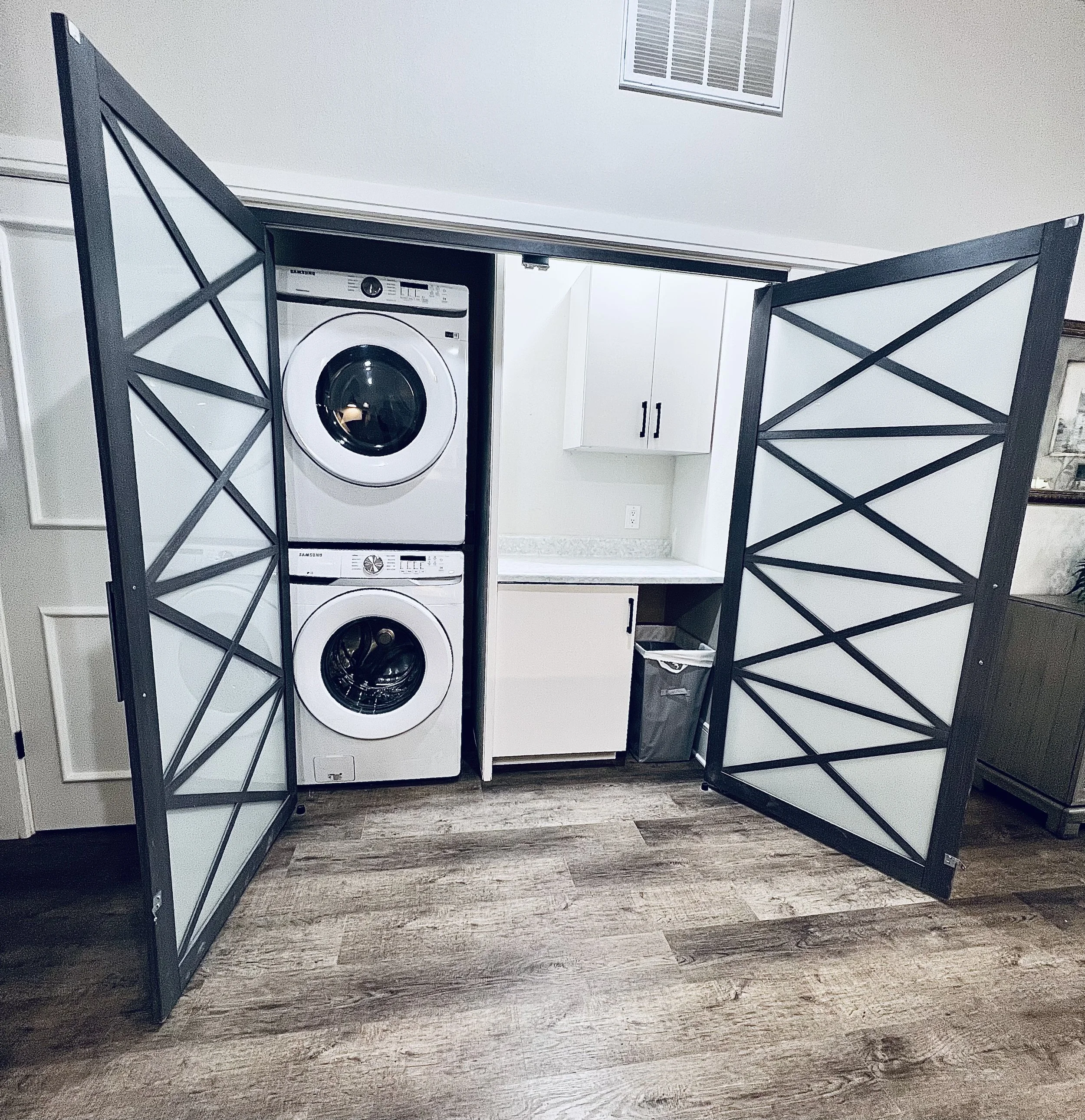 The Dunhill Apartments