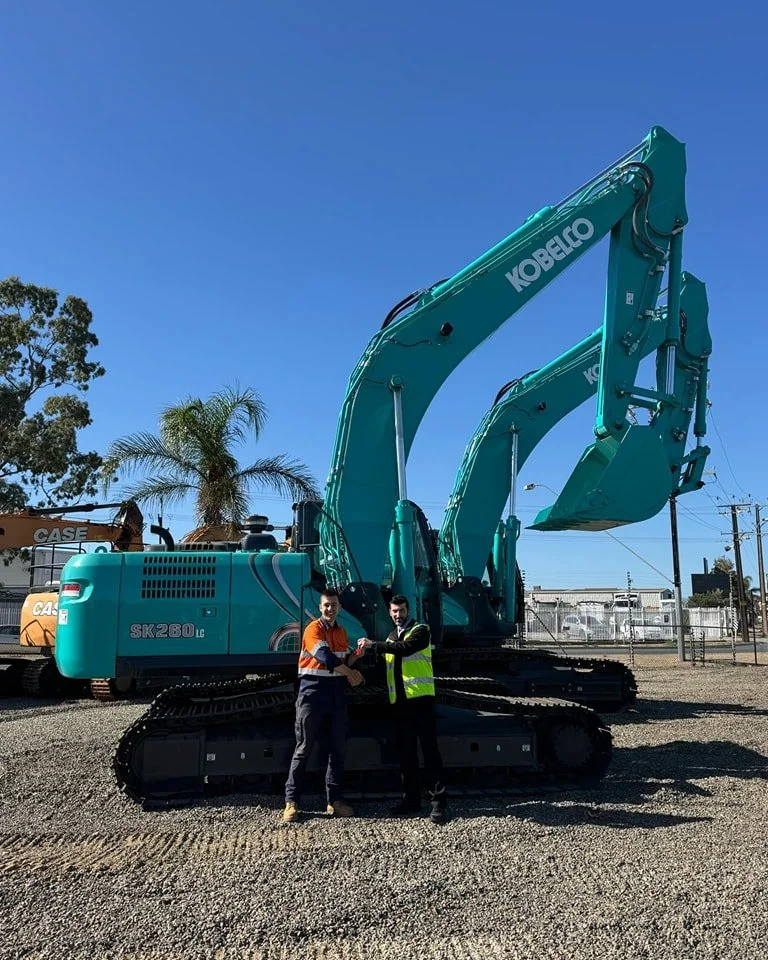 🚧 BIG ANNOUNCEMENT! 🚧

We&rsquo;re expanding our business into civil earthworks with the arrival of our brand new Kobelco SK260 excavator! 

From this week onwards, we&rsquo;ll be offering:

- Site cuts and trenching

- Driveway prep and drainage

