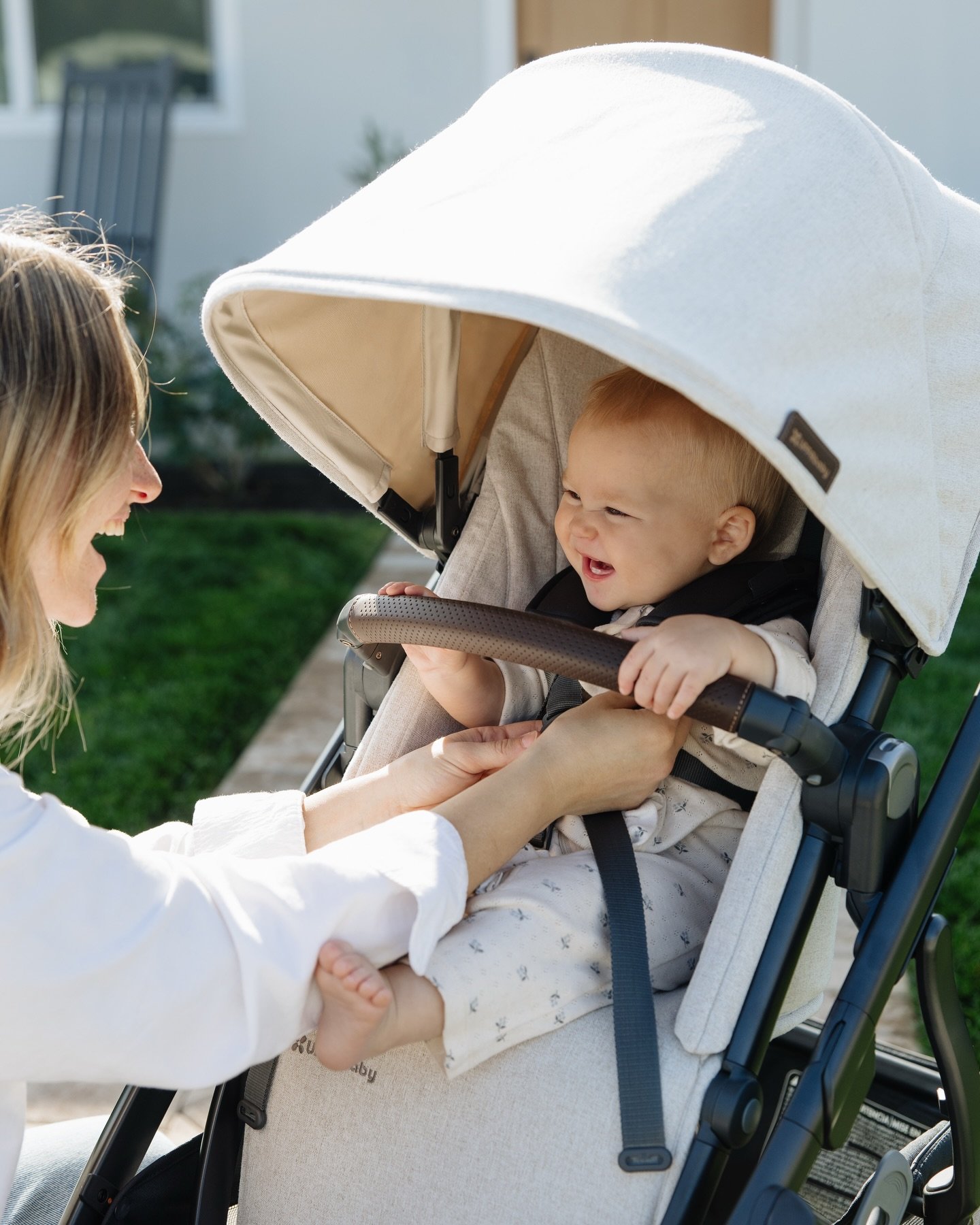 ADA is out now @uppababy ~ Loving this neutral!

Models - @mar.does_hair and Ruby!
