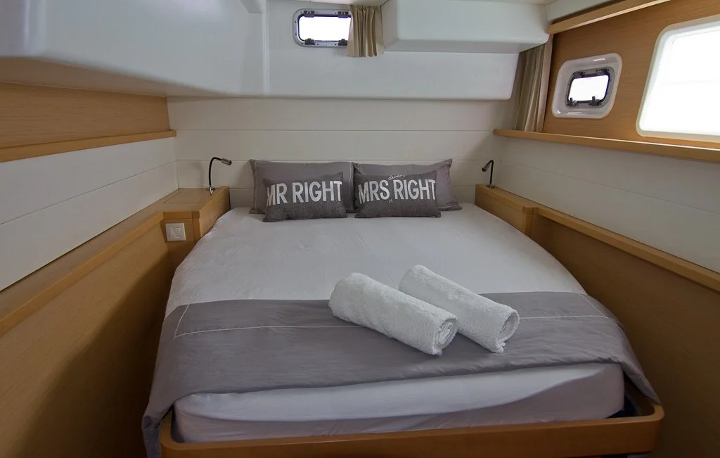 Interior 1.jpg