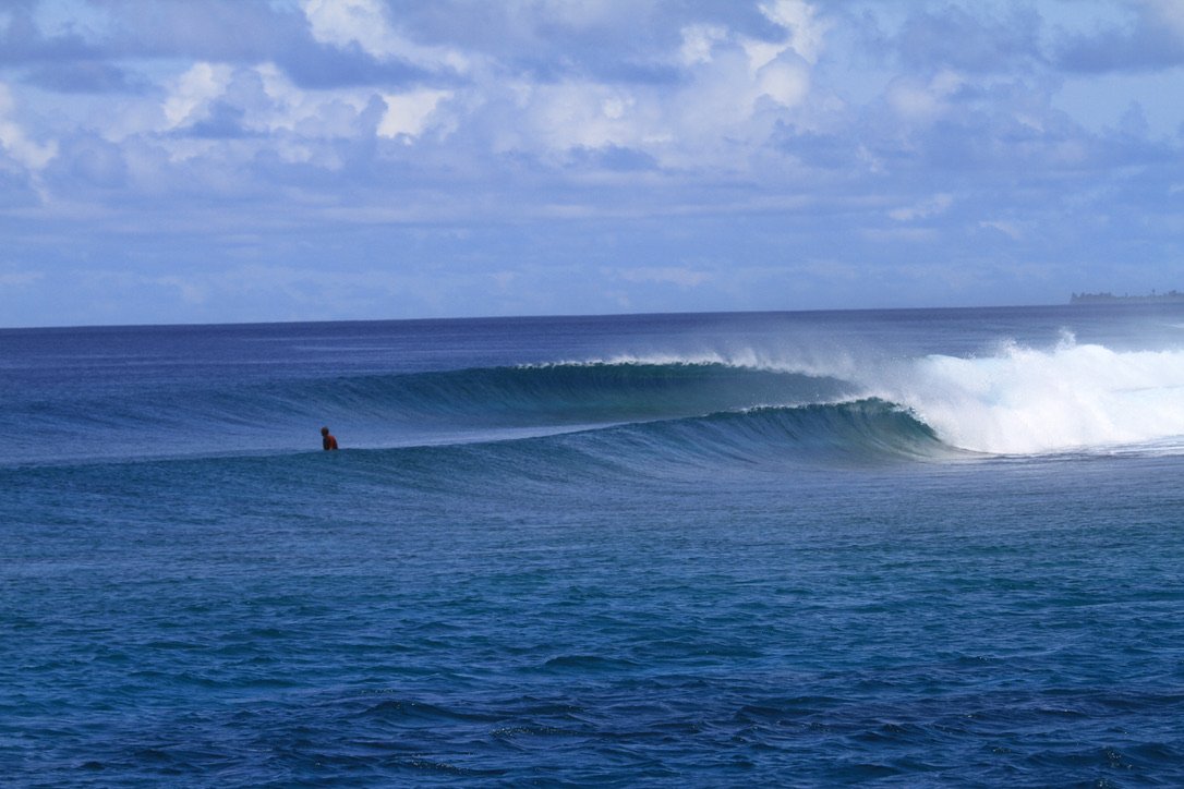 Perfect waves maldives