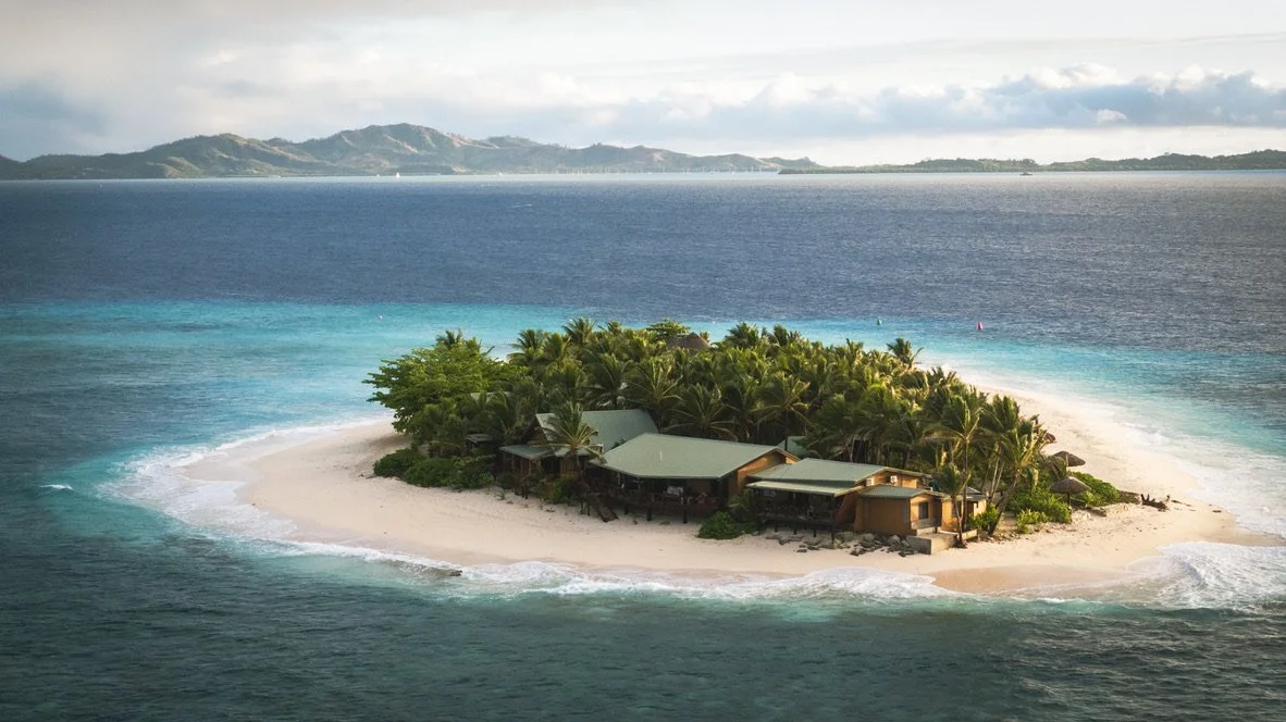 Fiji surf trip Namotu