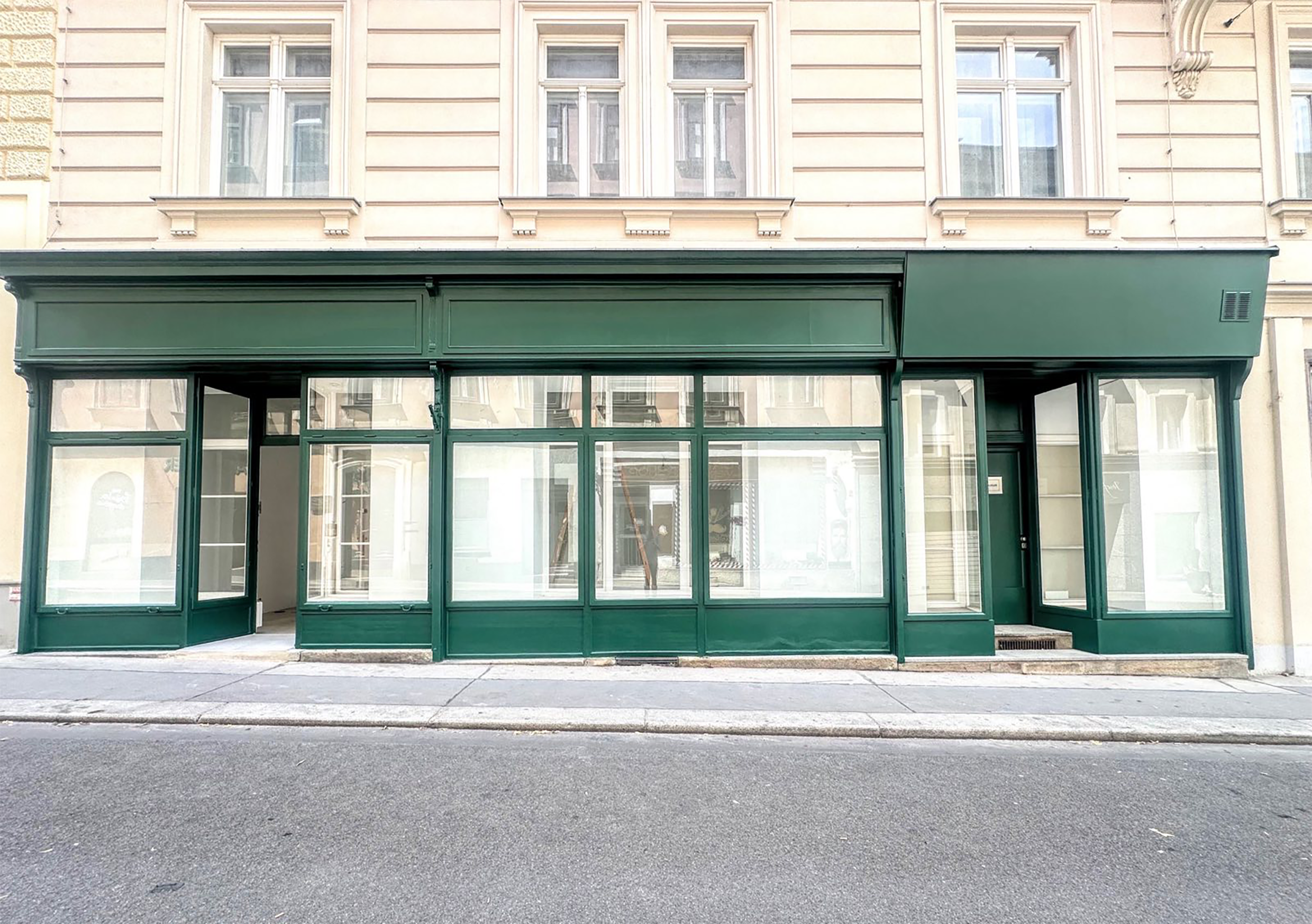 2509 KOG Straßenfront.png