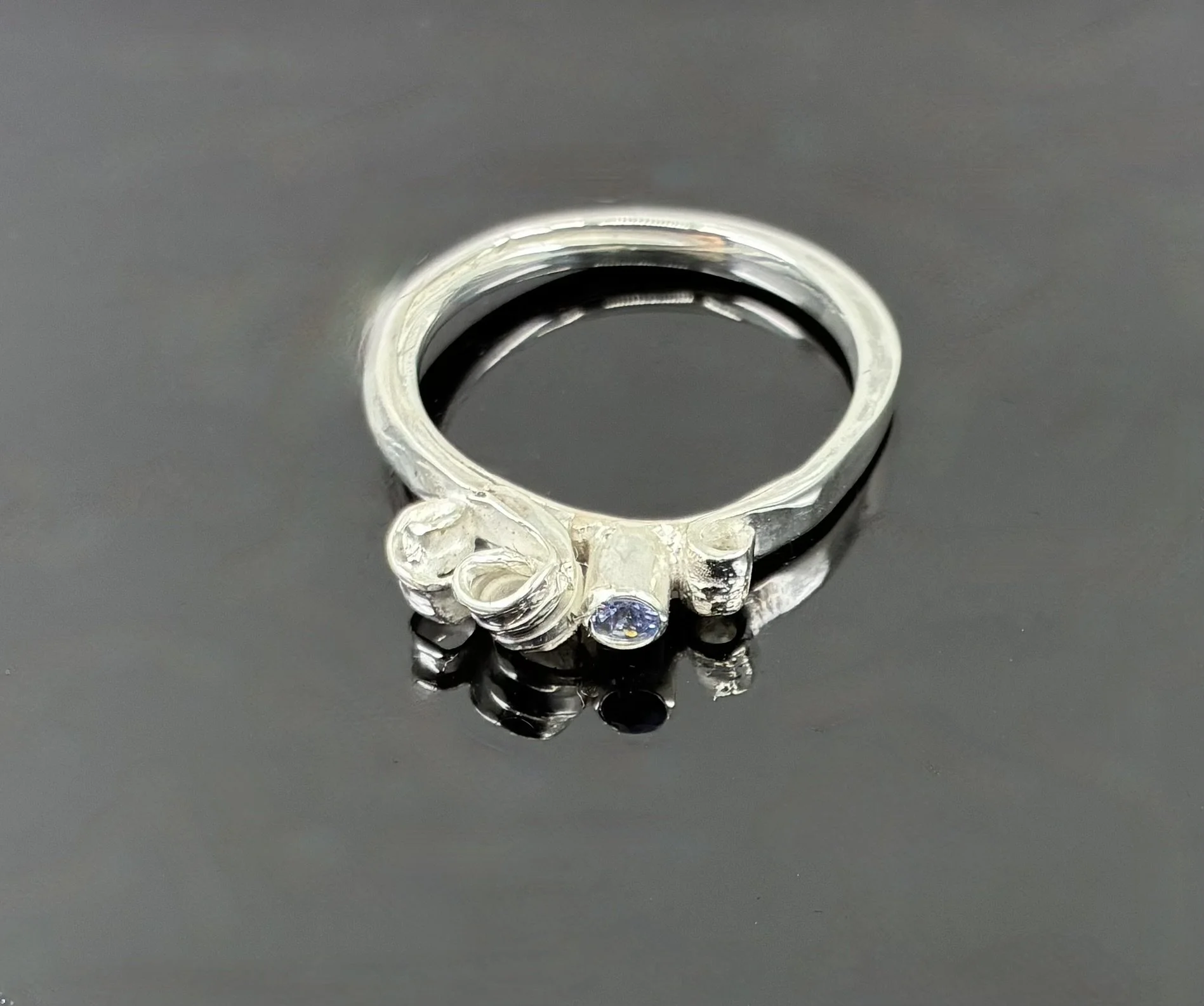 (31) Sterling Silver and Tanzanite Ring
