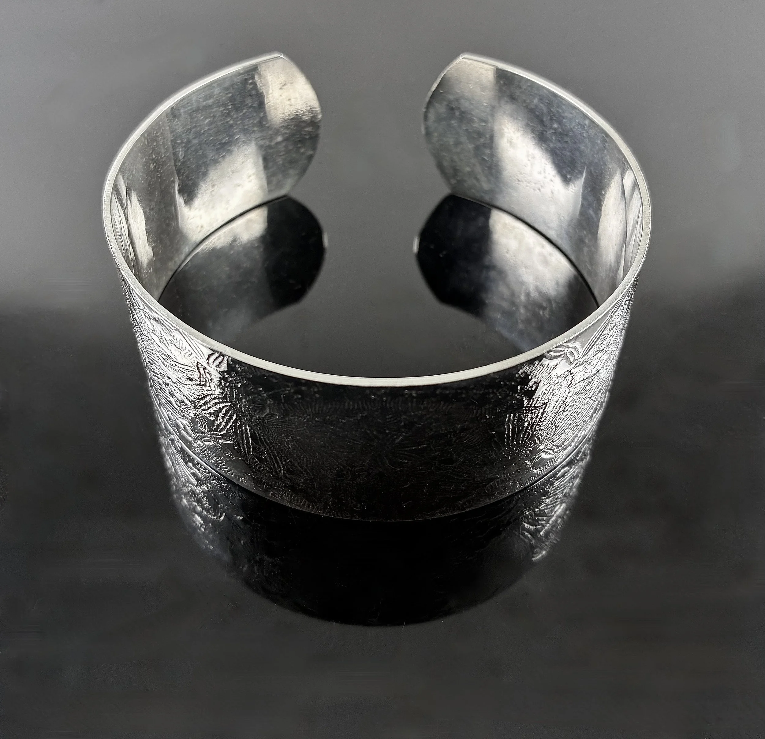(8) Sterling Silver Bangle