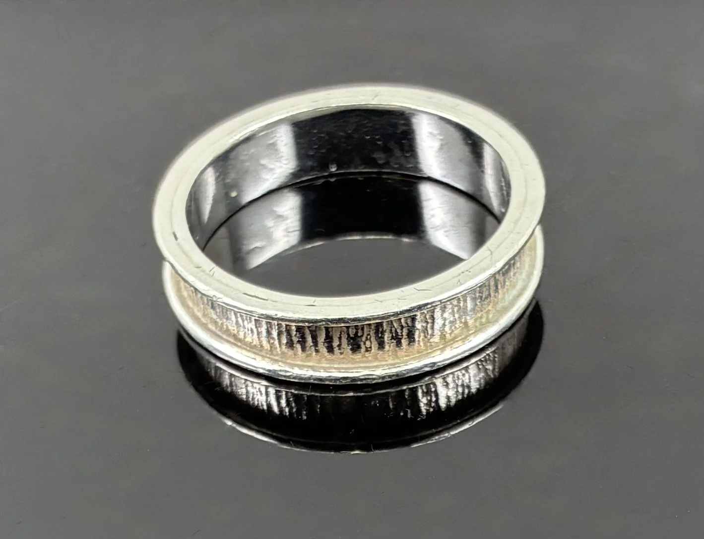 (25) Sterling Silver Ring