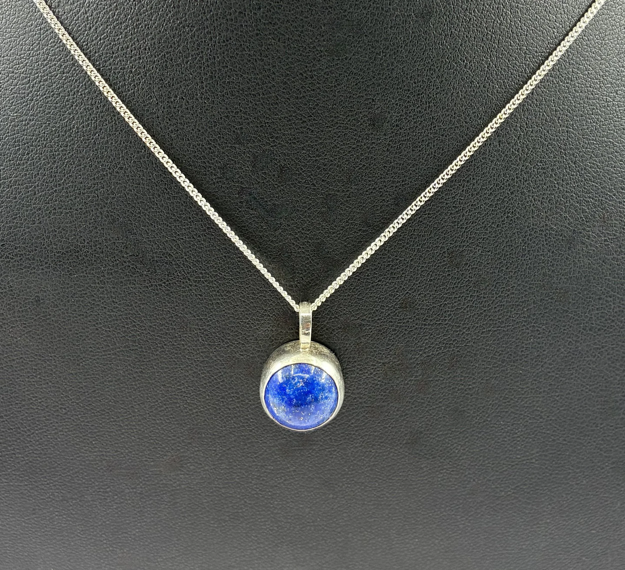 (16) Sterling silver and Lapis Lazuli Pendant