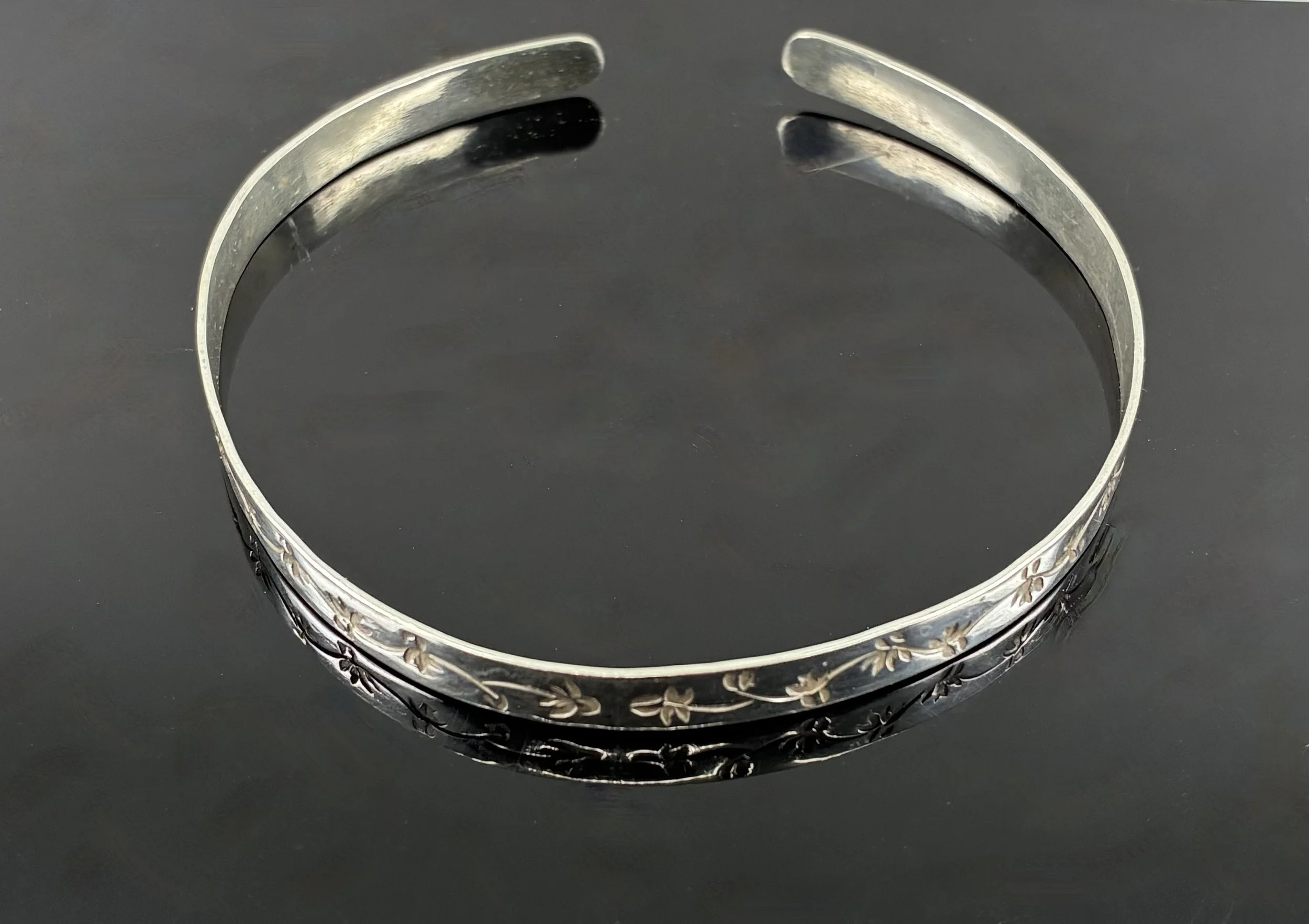 (10) Sterling Silver Bangle