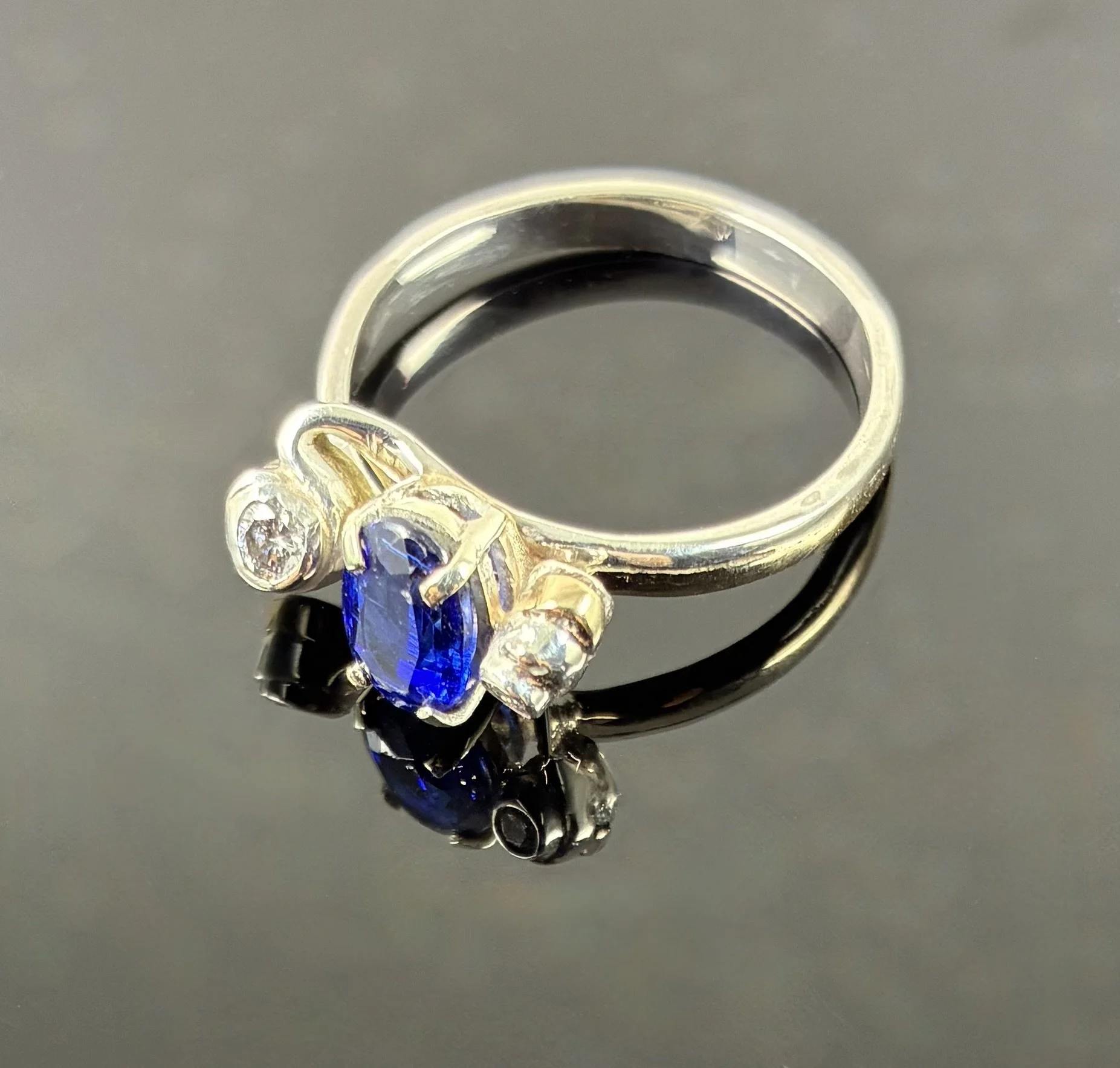 (70) Sterling Silver and 9ct Gold and Kyanite and Diamonds Ring