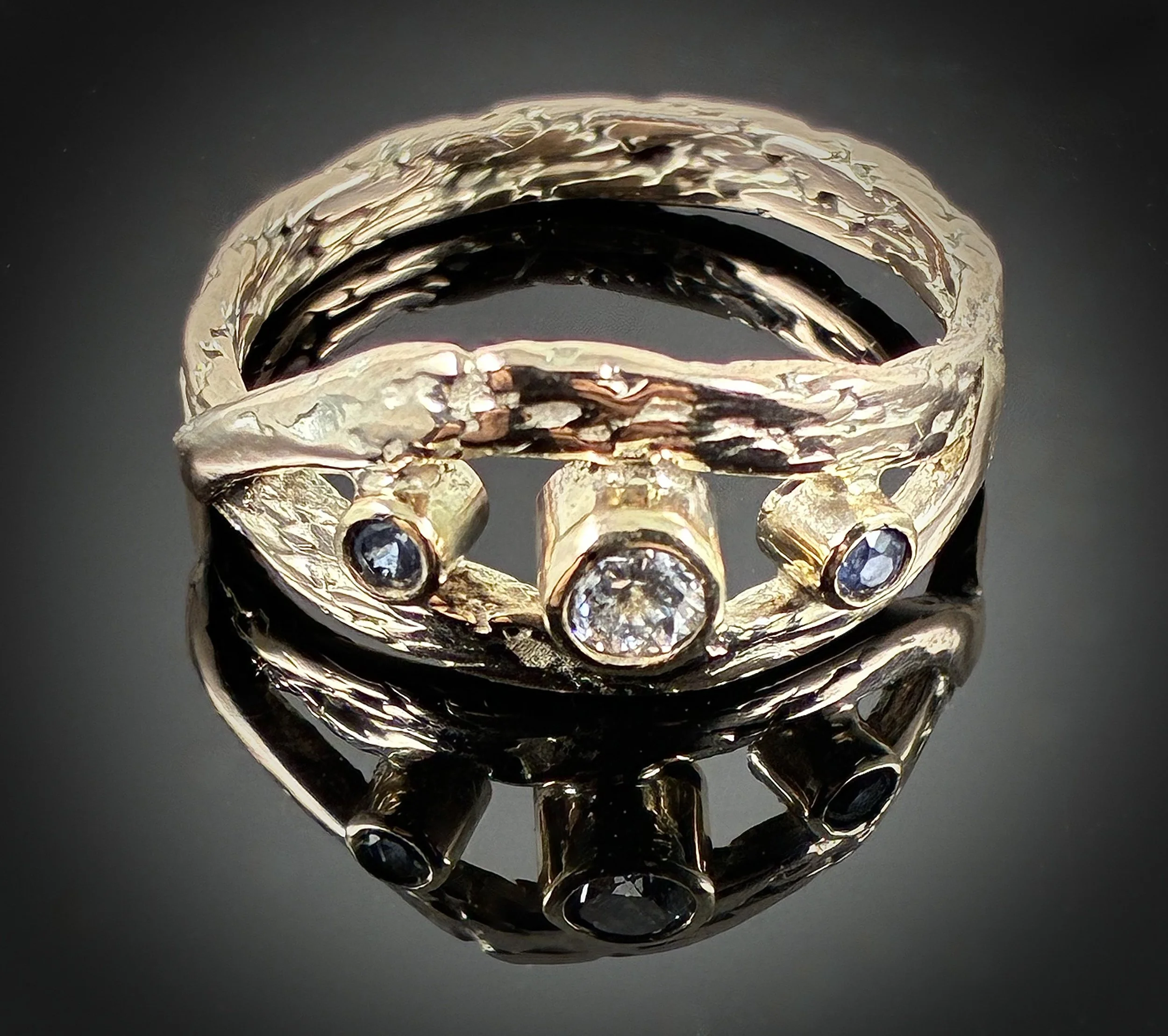 (93) 9ct gold with diamond and Kaynite Ring