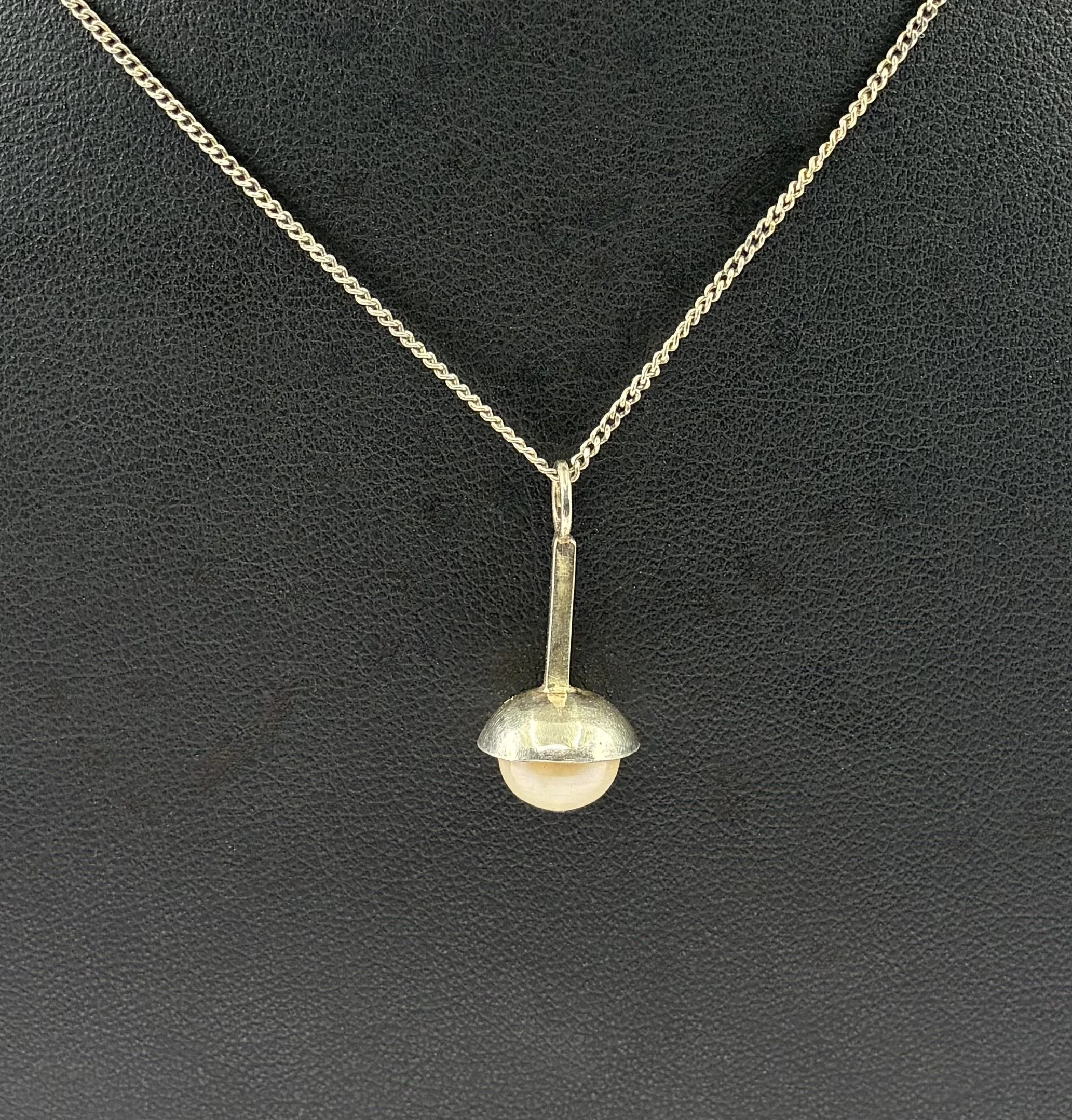 (21) Sterling Silver and Pearl Pendant