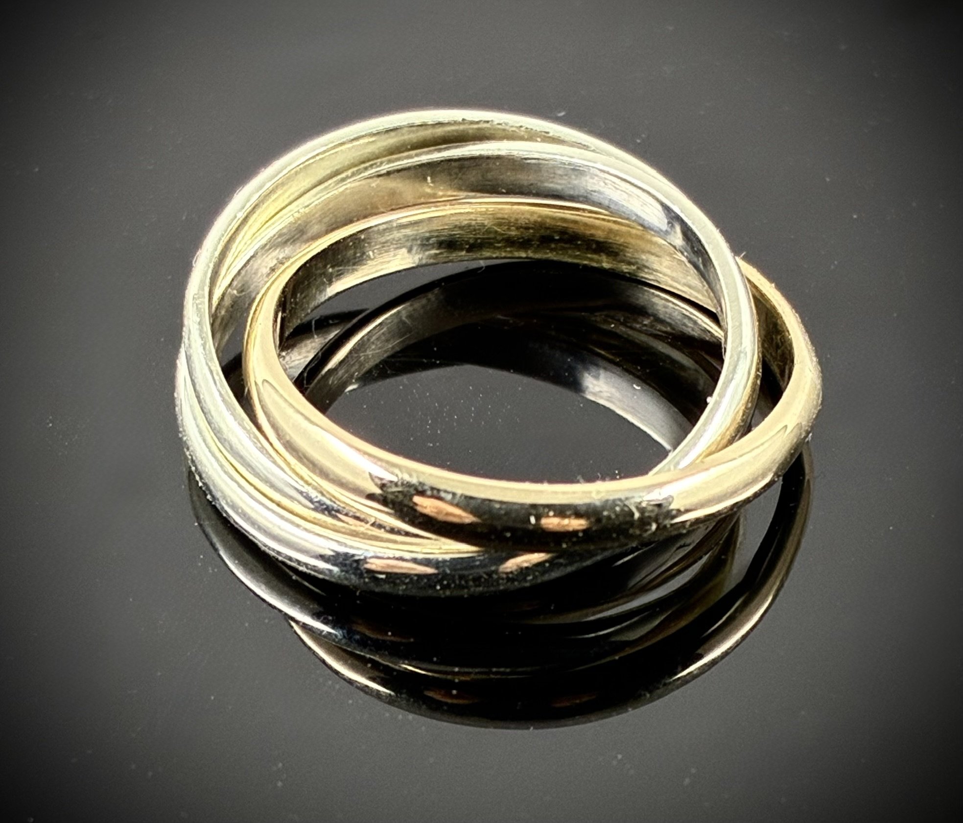 (87) 18ct White and Yellow Gold Russian Wedding Ring